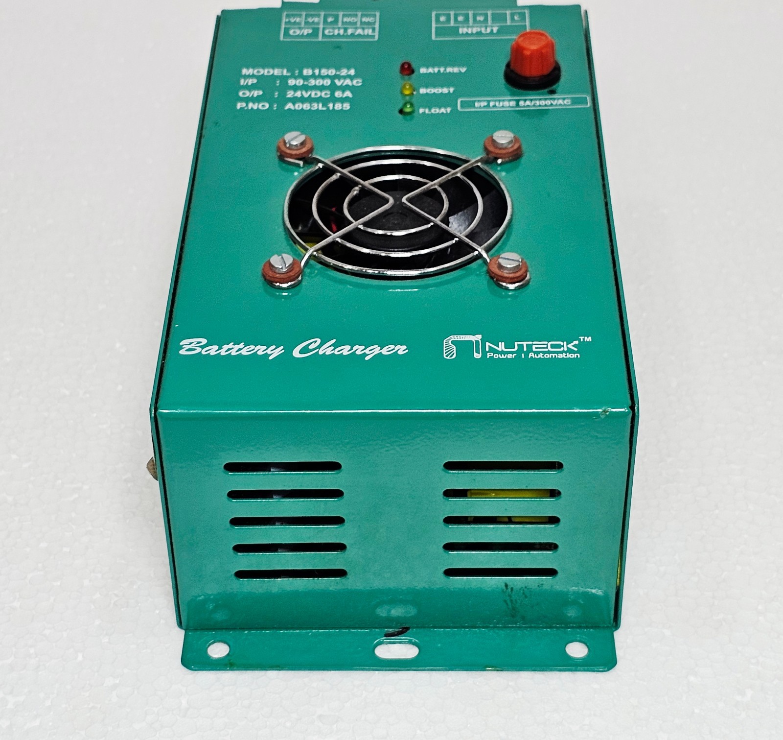 Cummins NUTECK B150-24 / A063L185 I/P:90-300 VAC O/P:24VDC 6A Battery Charger #1