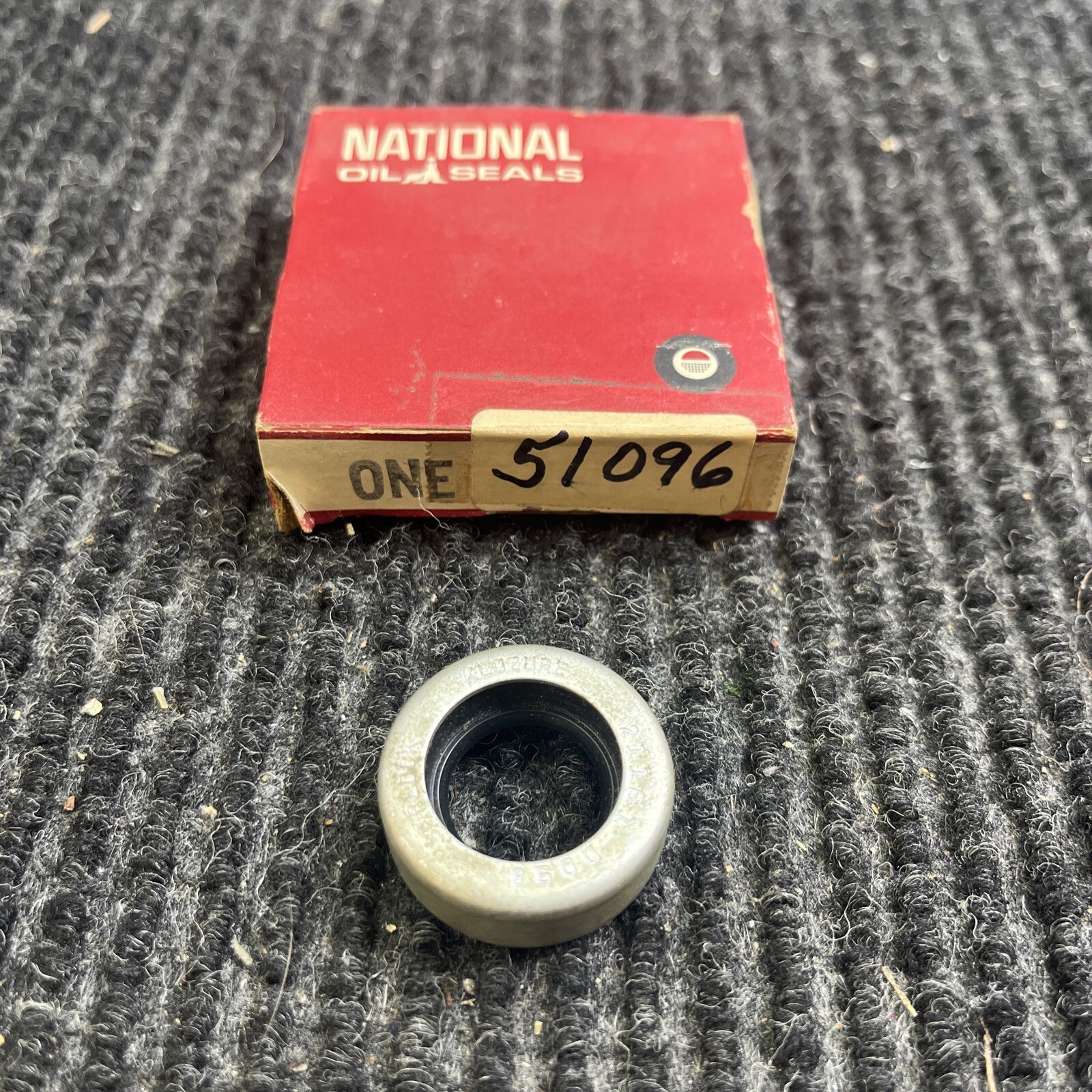 🔥🔥🔥GARLOCK KLOZURE 21161-0098 Inside National 51096 Box