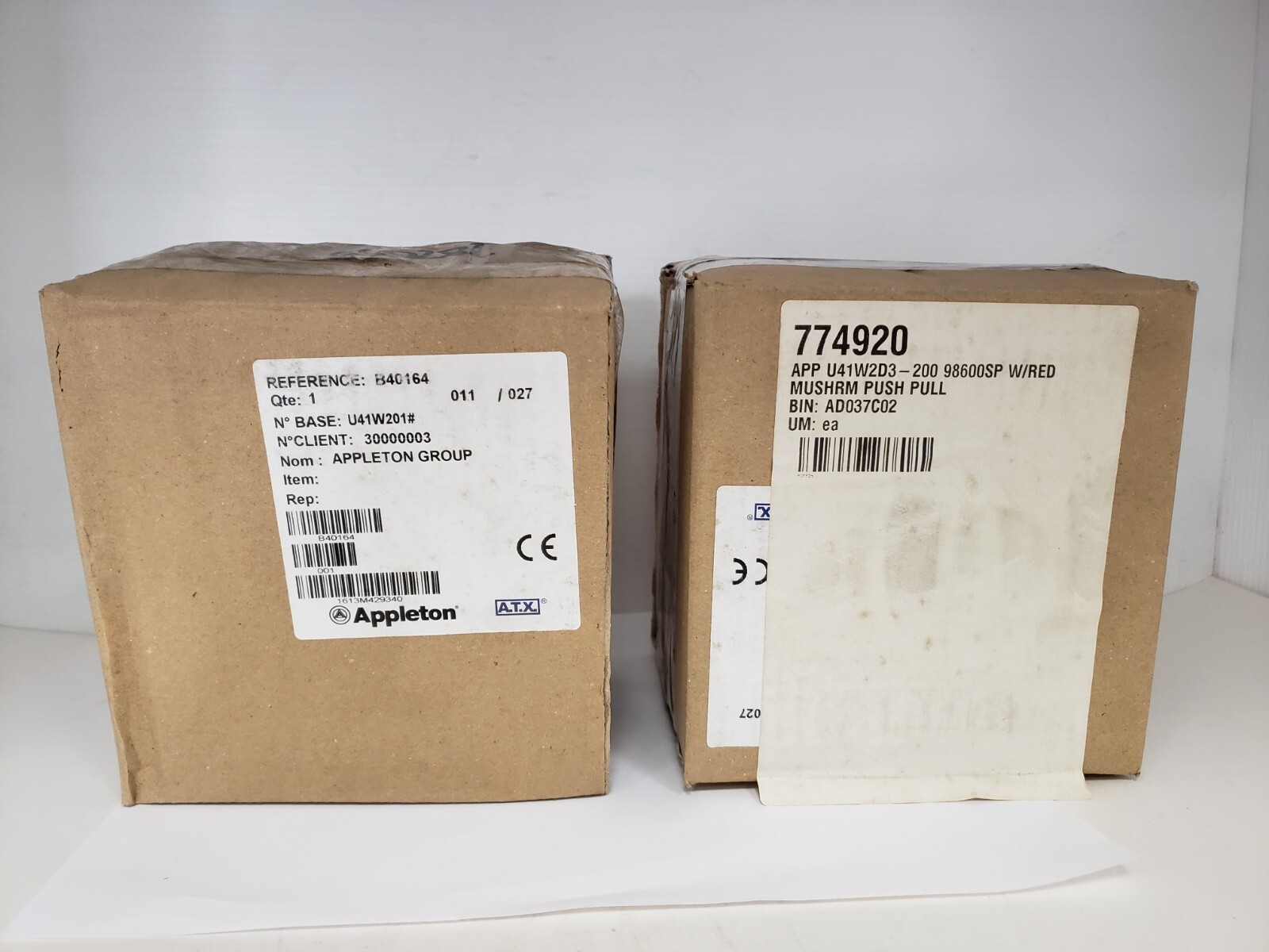APPLETON B40164 EMERGENCY STOP BUTTON PUSHBUTTON SWITCH NIB