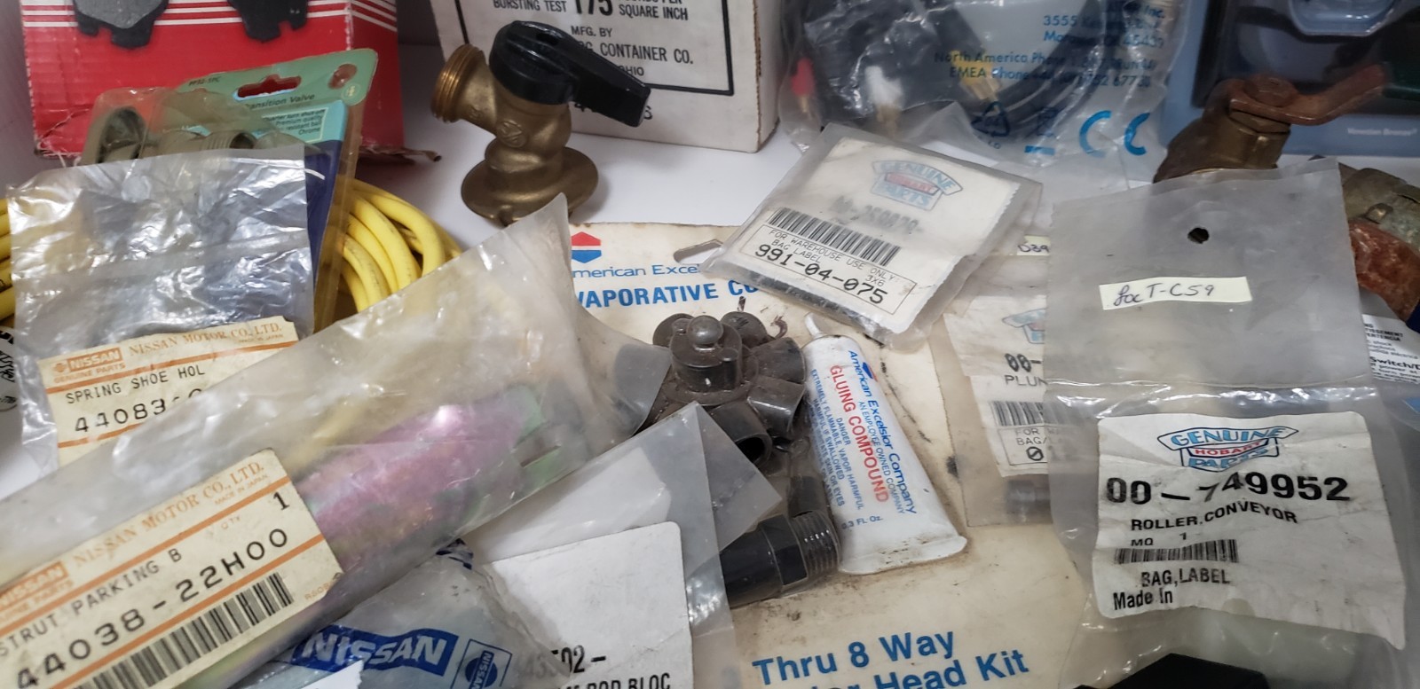LARGE ASST. HOBART, GEMLINE, CARQUEST, NISSAN, DANCO & OTHER INDUSTRIAL