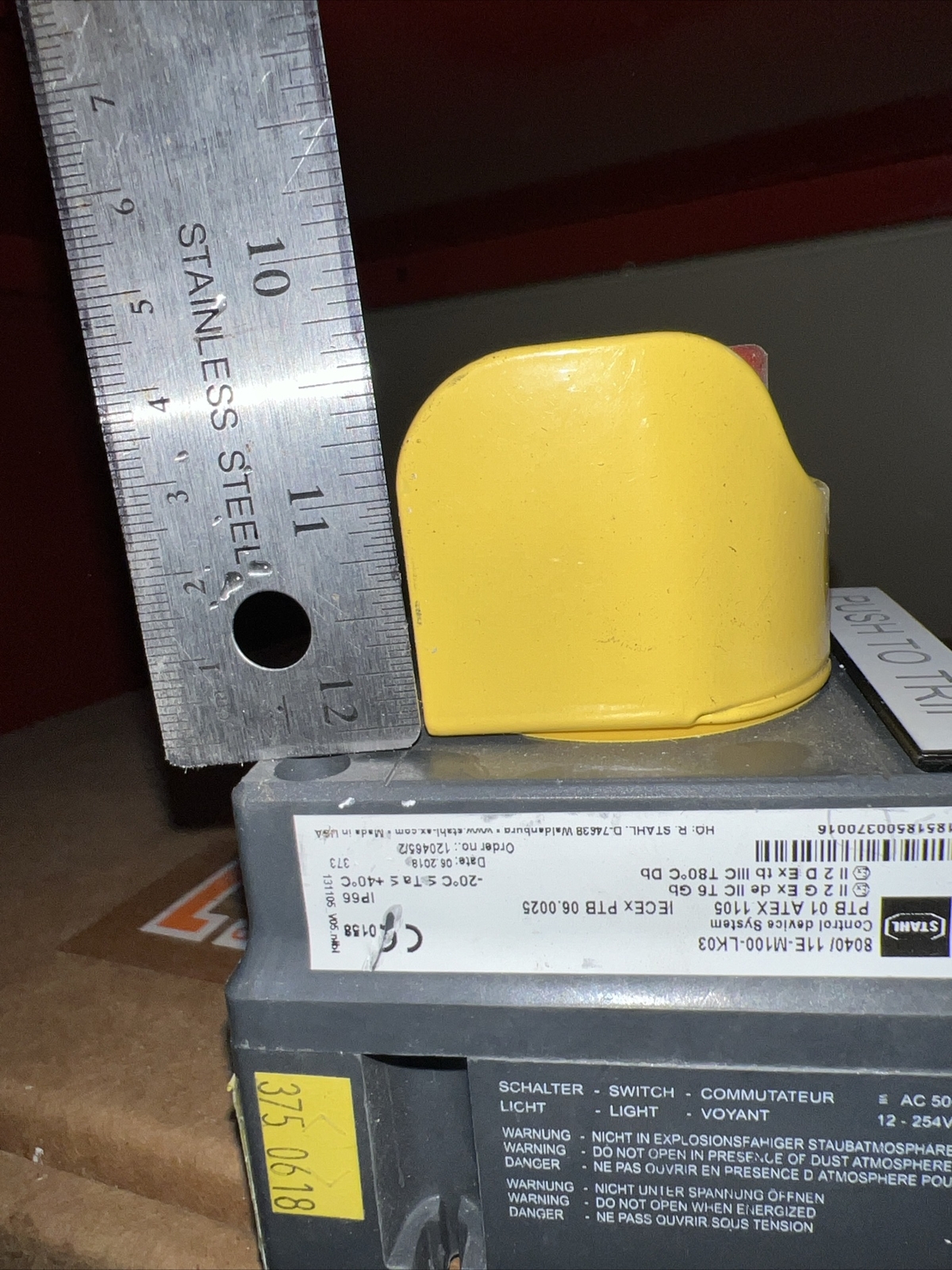 NEW STAHL MUSHROOM EMERGENCY STOP 8040/ 11E-M100-LK03 ..EACH