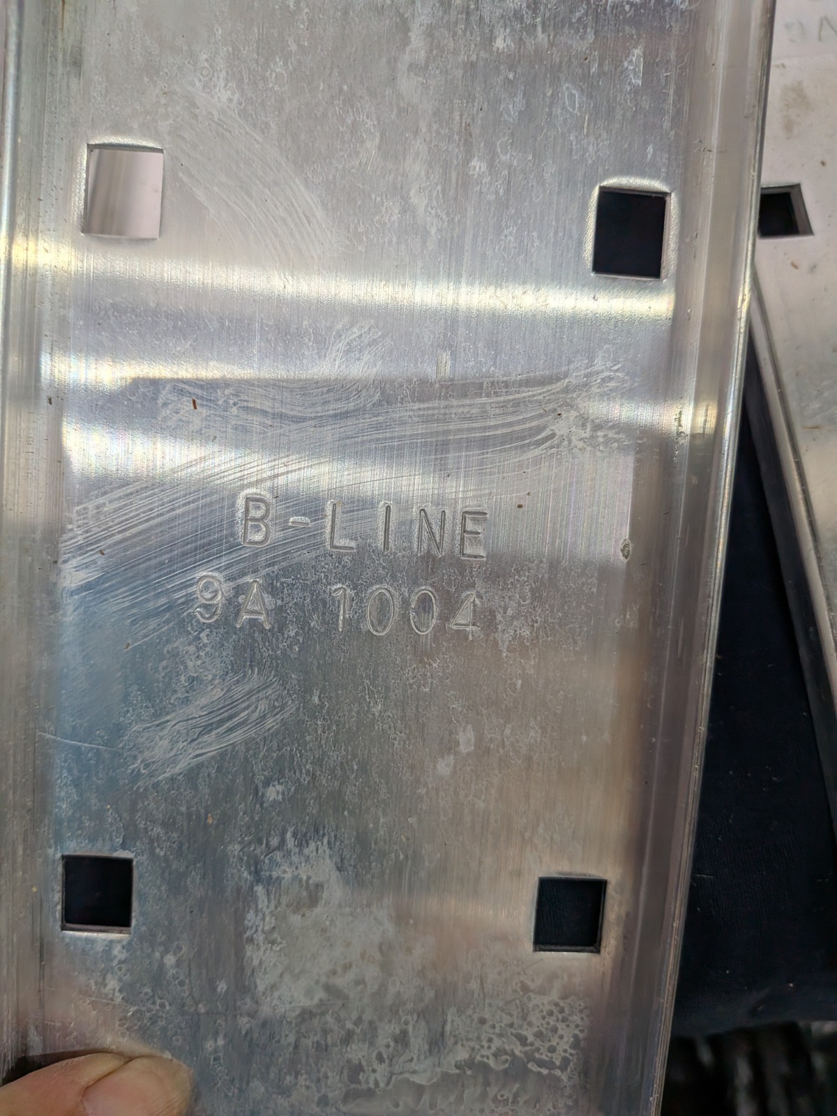 Lot Of 30 B-Line 9A-1004 Wedge Lock Splice Plate w/ Hardware (New)
