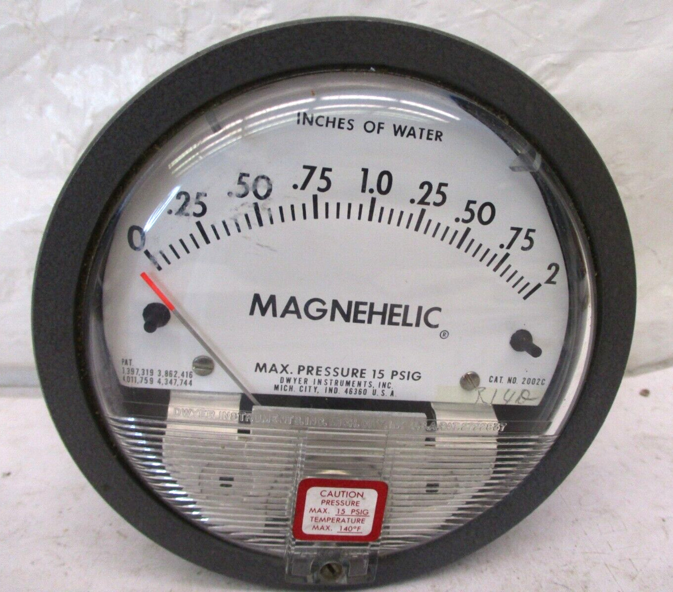 Dwyer 2002C Magnehelic Differential Pressure Gage 15 PSIG Max 0-2″ A7253WVS