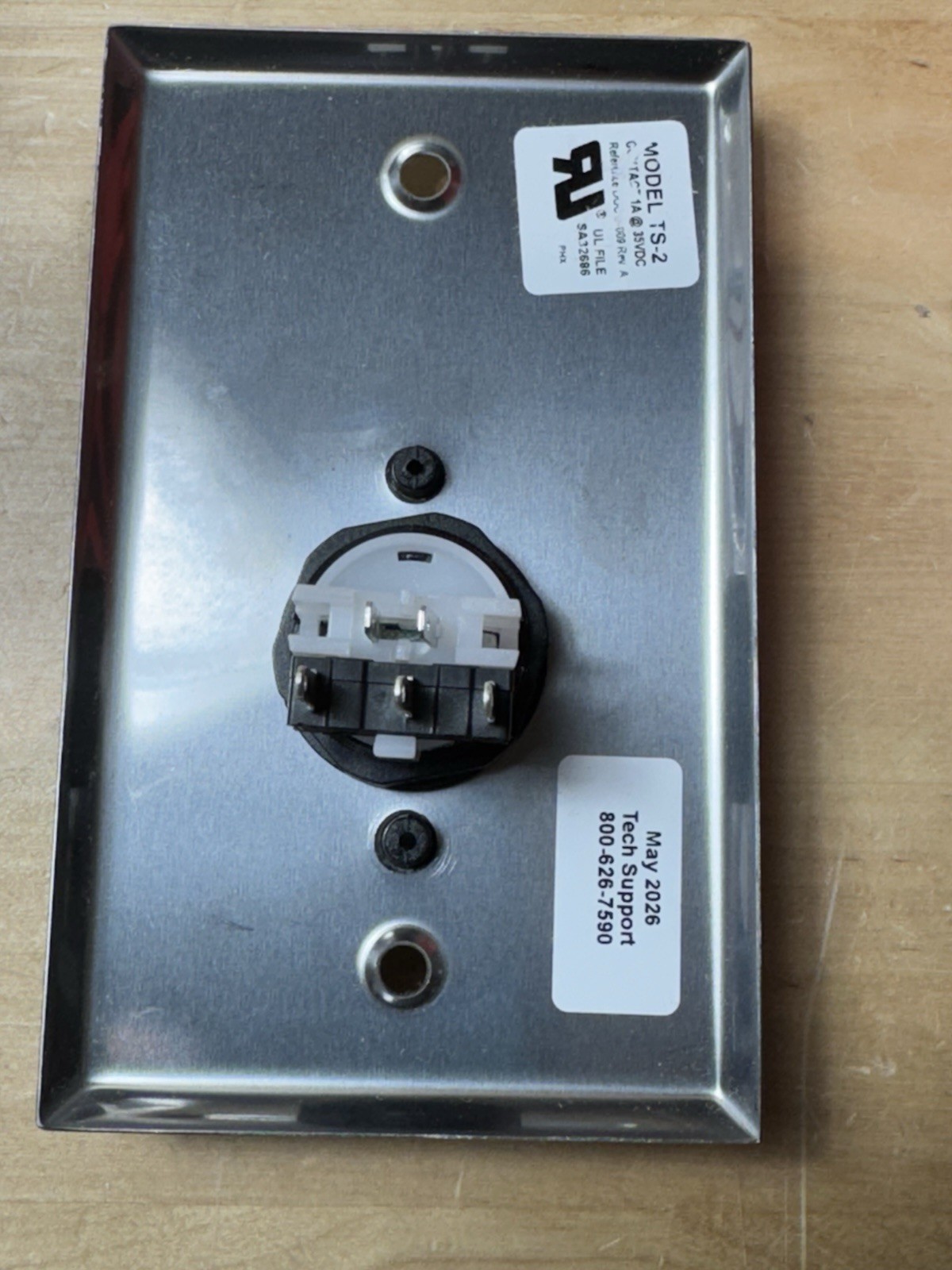 ALARM CONTROLS TS-2 PUSH BUTTON RTE (ILLUM) SPDT