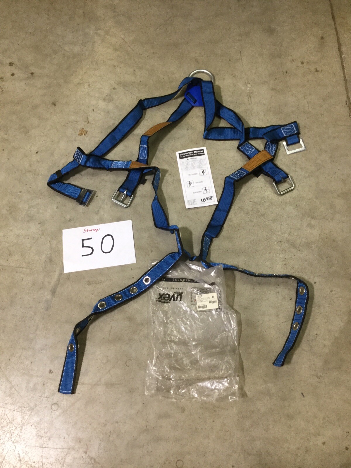 Uvex T601DM Full Body Harness, Medium, Tongue Buckle Leg Straps, Blue