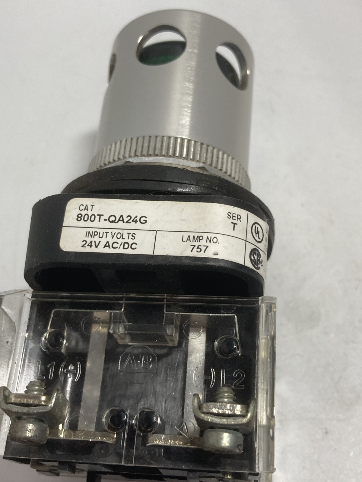 ALLEN BRADLEY 800T-QA24G PUSHBUTTON GREEN ILL 1NO/1NC 24VAC/DC FULL VOLT SER T
