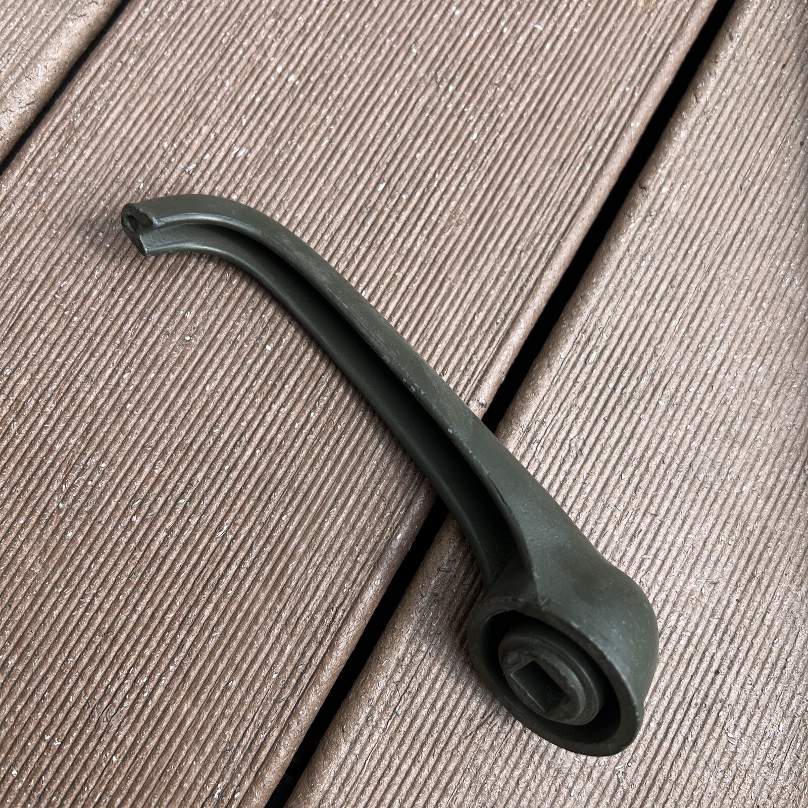 INSIDE DOOR HANDLE M939 / M809 SERIES, M35 M SERIES MILITARY TRUCKS 7975609 NOS