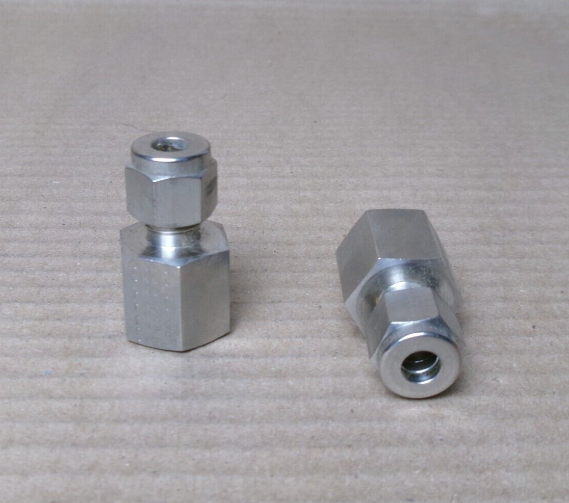 NEW LOT OF 2 PARKER/SWAGELOK 1/4″ TUBE OD COMPRESSION STRAIGHT ADAPTER TO 1/2”