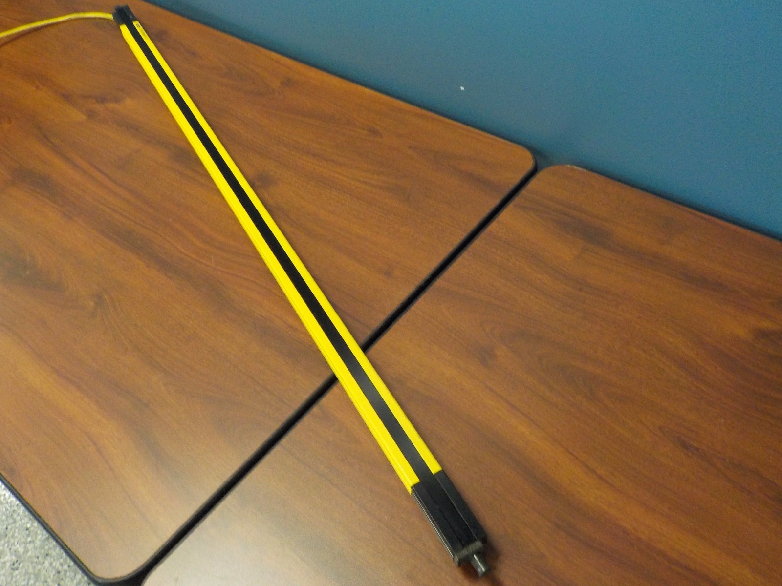 BANNER SLPCE25-970P8 USED EZ-SCREEN LP SAFETY LIGHT CURTAIN EMITTER SLPCE25970P8