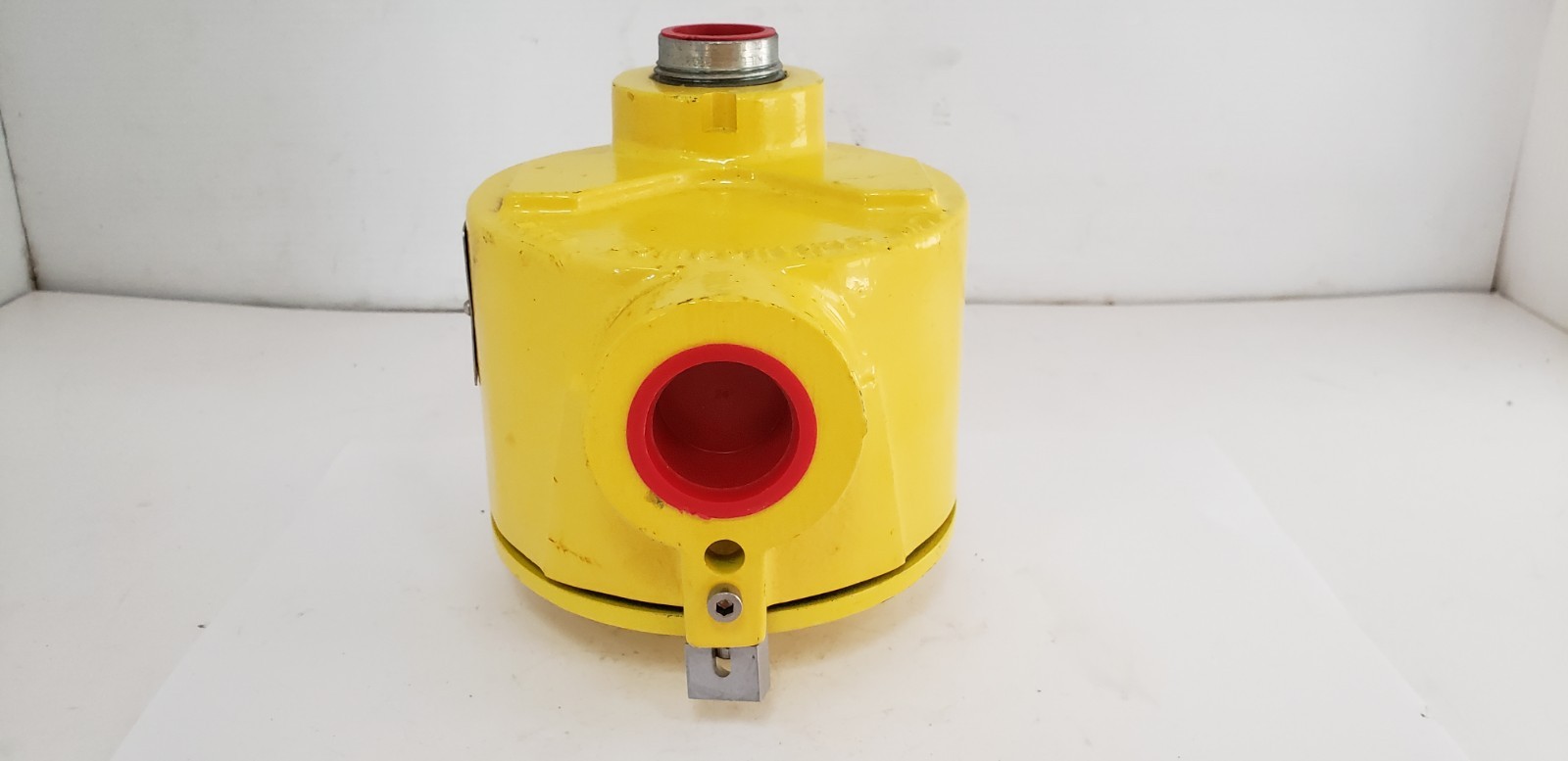 FCI FLT93F-1B1A203C1A03B12 FLOW SWITCH 115/220VAC-24VDC, 6A@115/230VAC/28VDC NNB