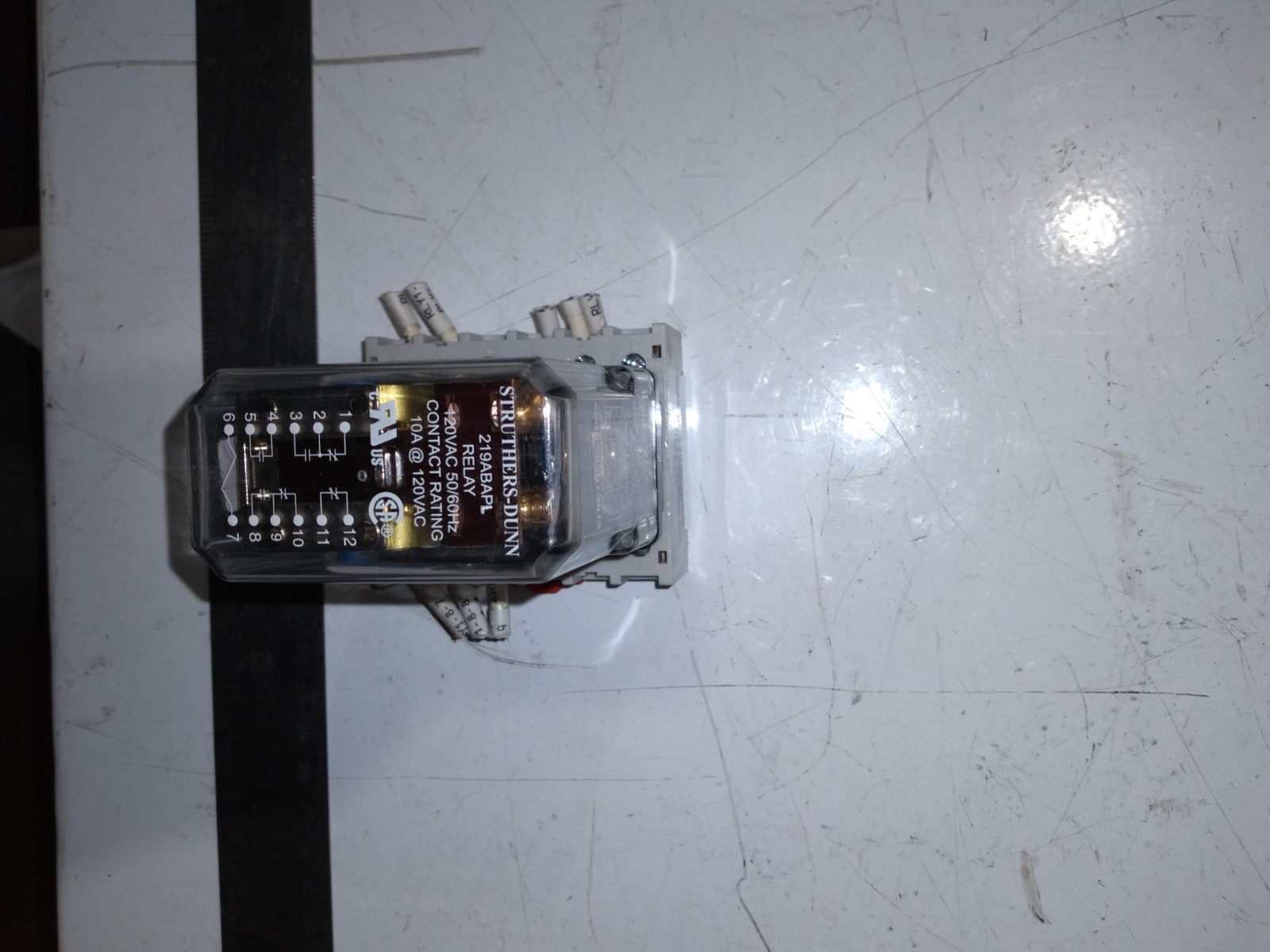 STRUTHERS-DUNN 219ABAPL RELAY 120VAC 50/60HZ 10A 120VAC 273900 SOCKET