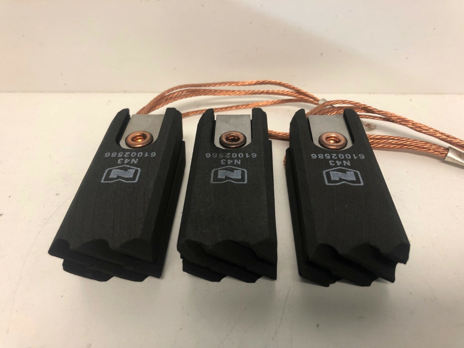 SET OF 3 NEW OLD STOCK! NATIONAL CARBON MOTOR BRUSHES N43 / 61002586