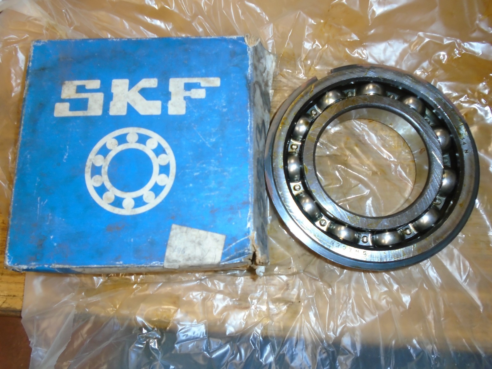 NOS! SKF P/N: 6214 N SINGLE ROW BALL BEARING Made in Sweden