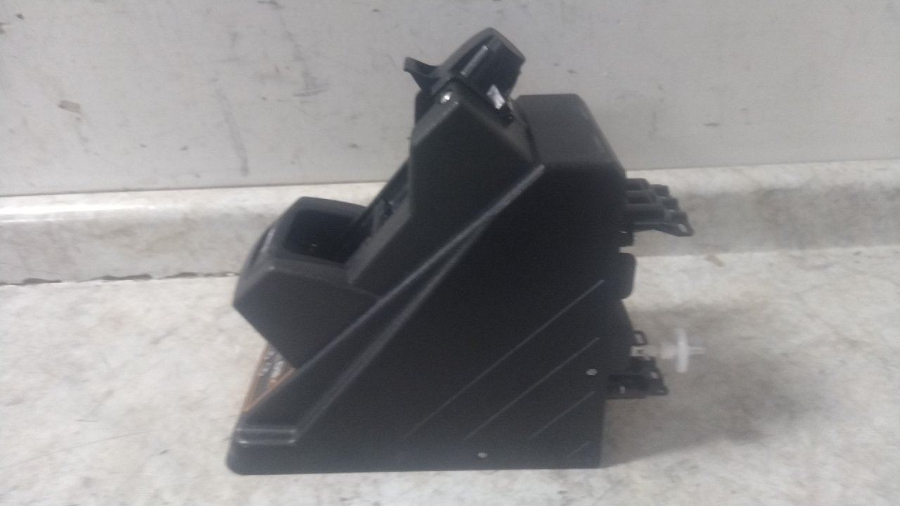 Industrial Scientific 18109327 100 to 240VAC 3 Port Docking Station