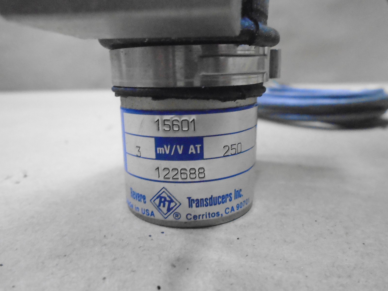 NEW Revere Transducers Inc 15601 Load Cell 250 Lb Output 3 milliVolt