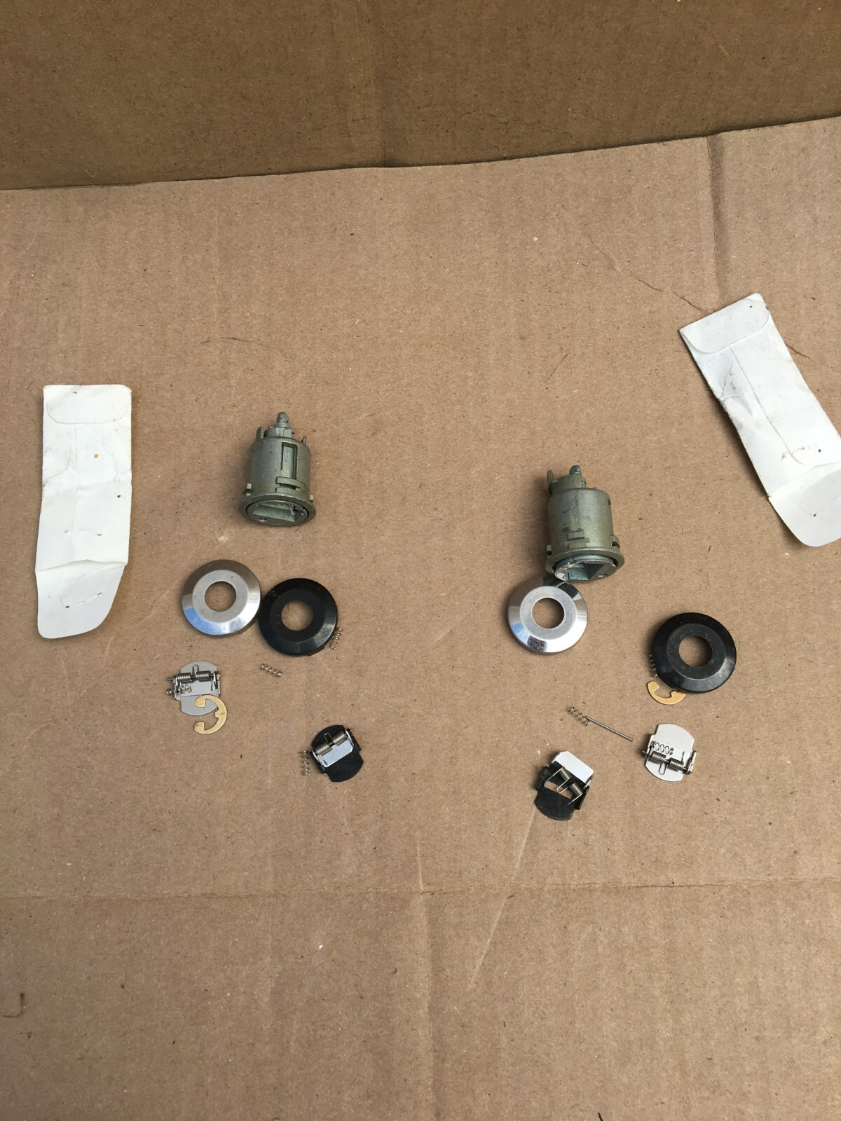 Ignition lock repair kits, unknow ford, (LOT OF 2)