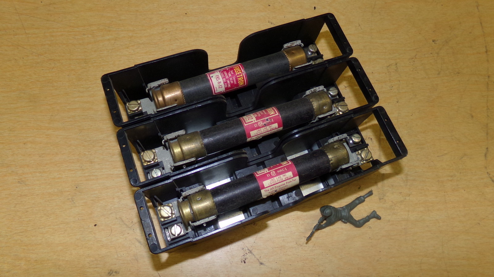 Connectron 633-99 Fuse Holder w/ (3) Fusetron FRS-R-12 Fuses *FREE SHIPPING*