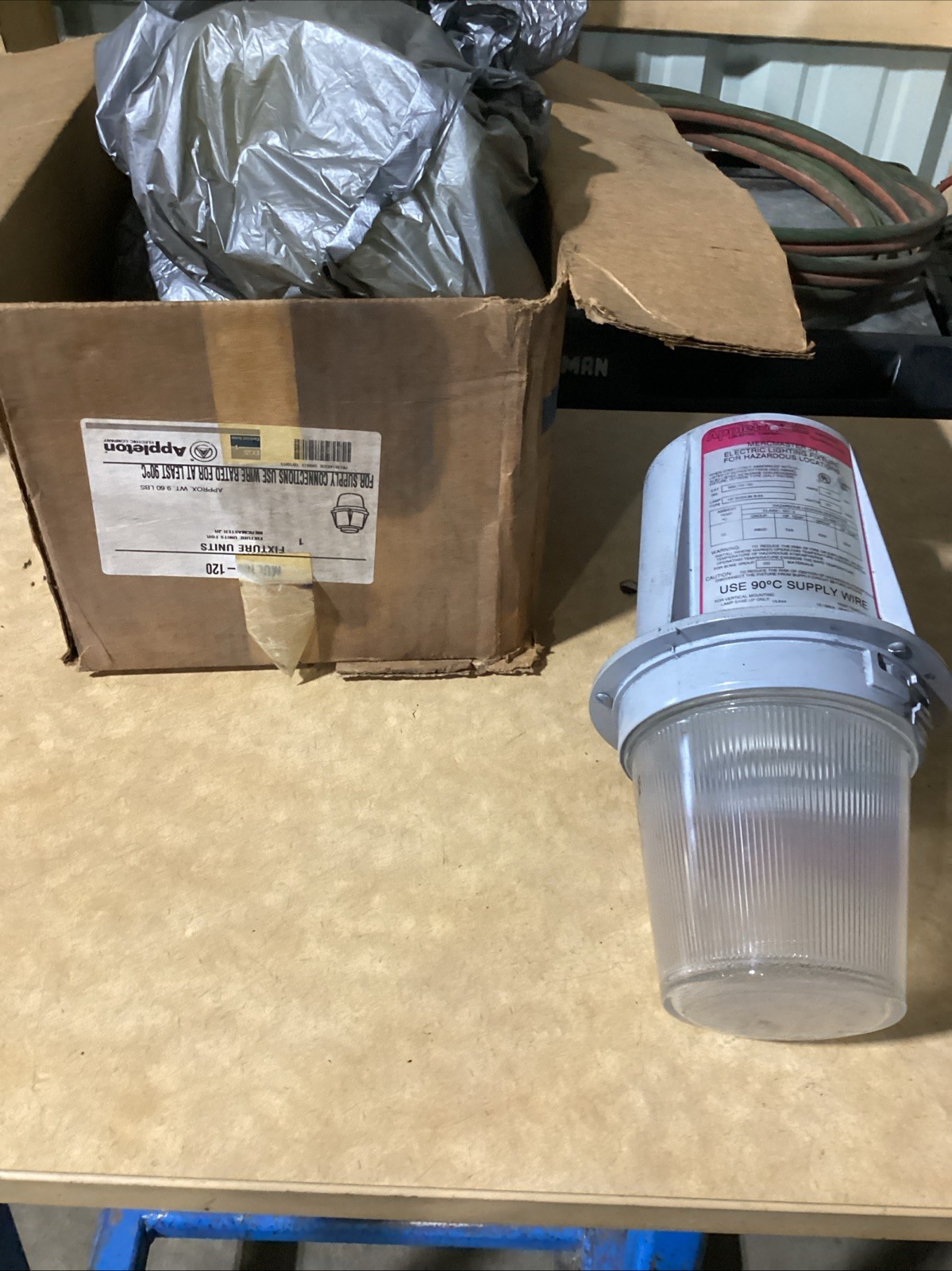 APPLETON MBL100-120 ELECTRIC LIGHTING FIXTURE