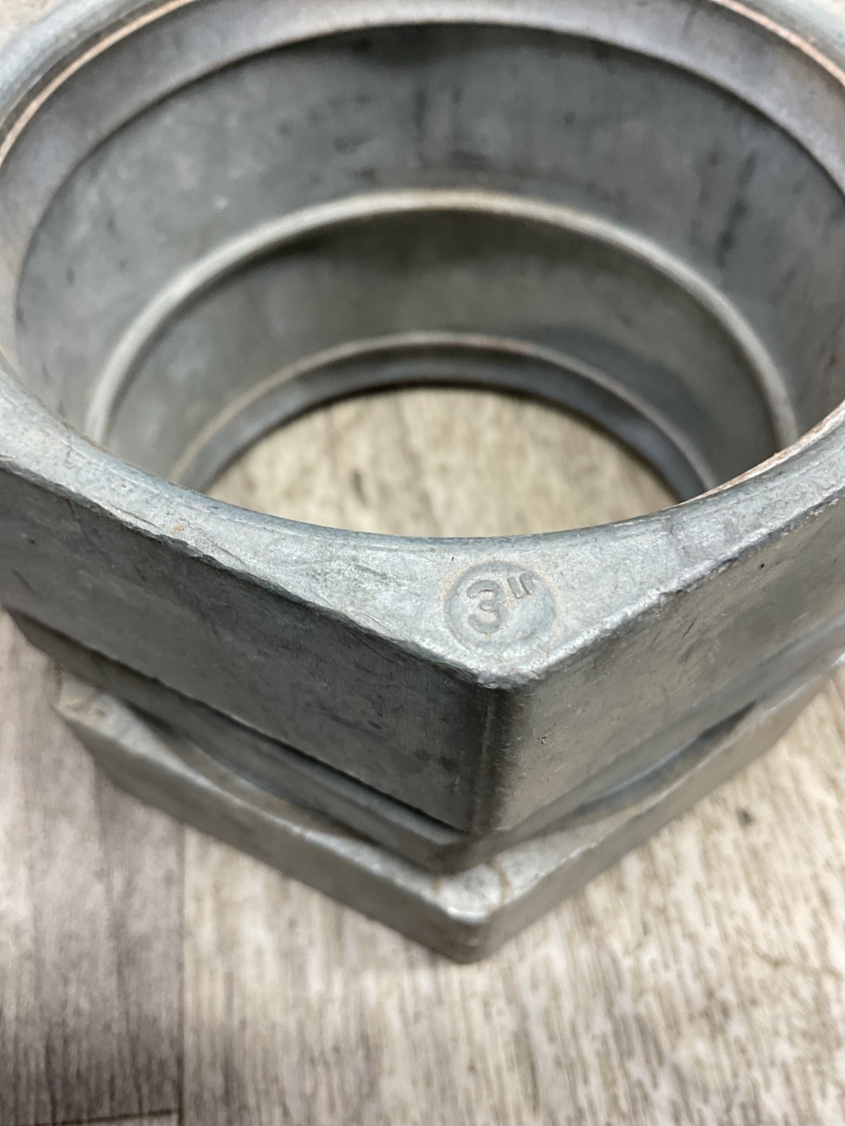 3” EMT Conduit Compression Coupler #102C108PR4*SI