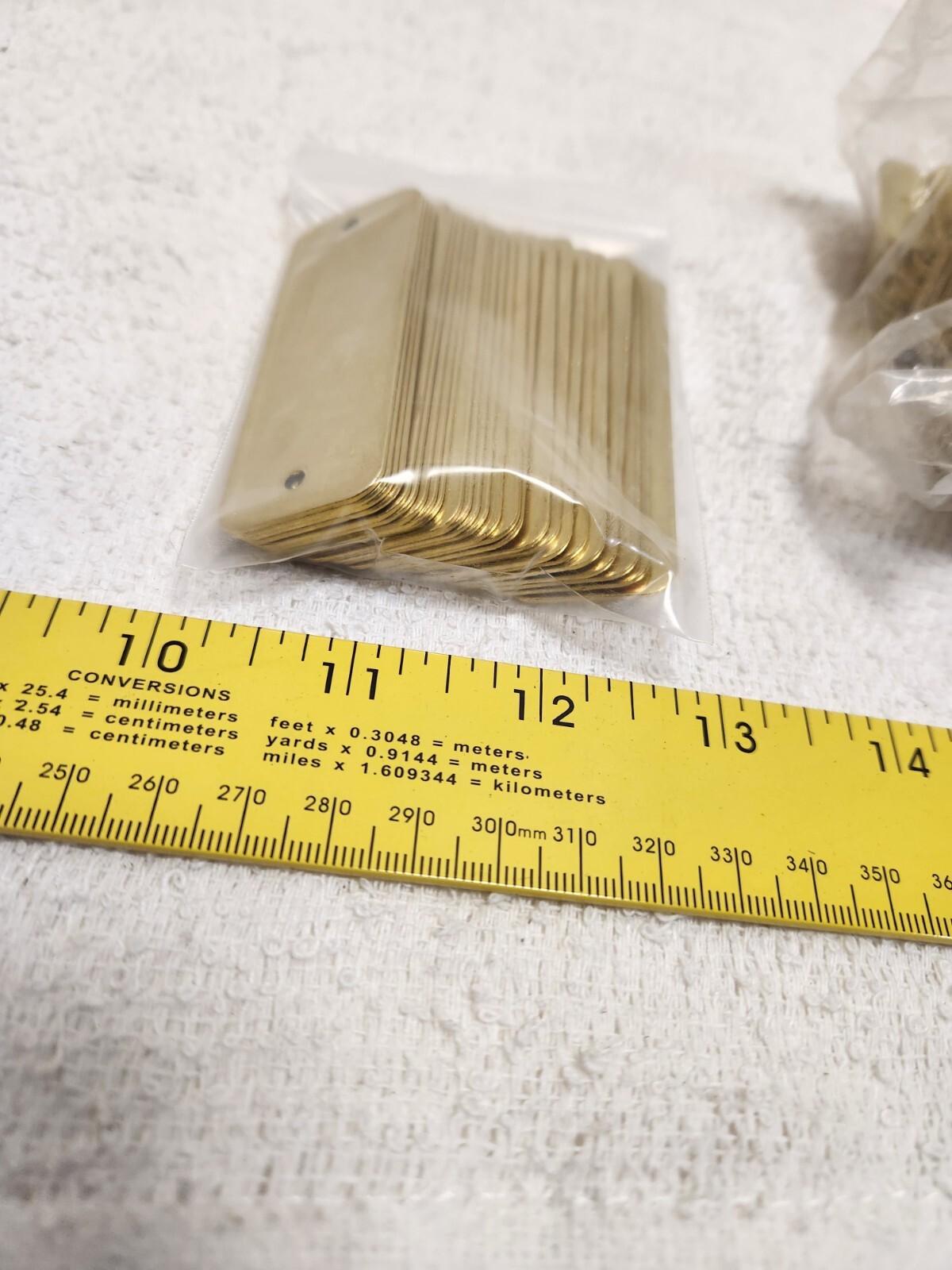 GRAINGER APPROVED 41292 Blank Tag,Brass,1in H,3in W,Yellow,PK125 456Y73