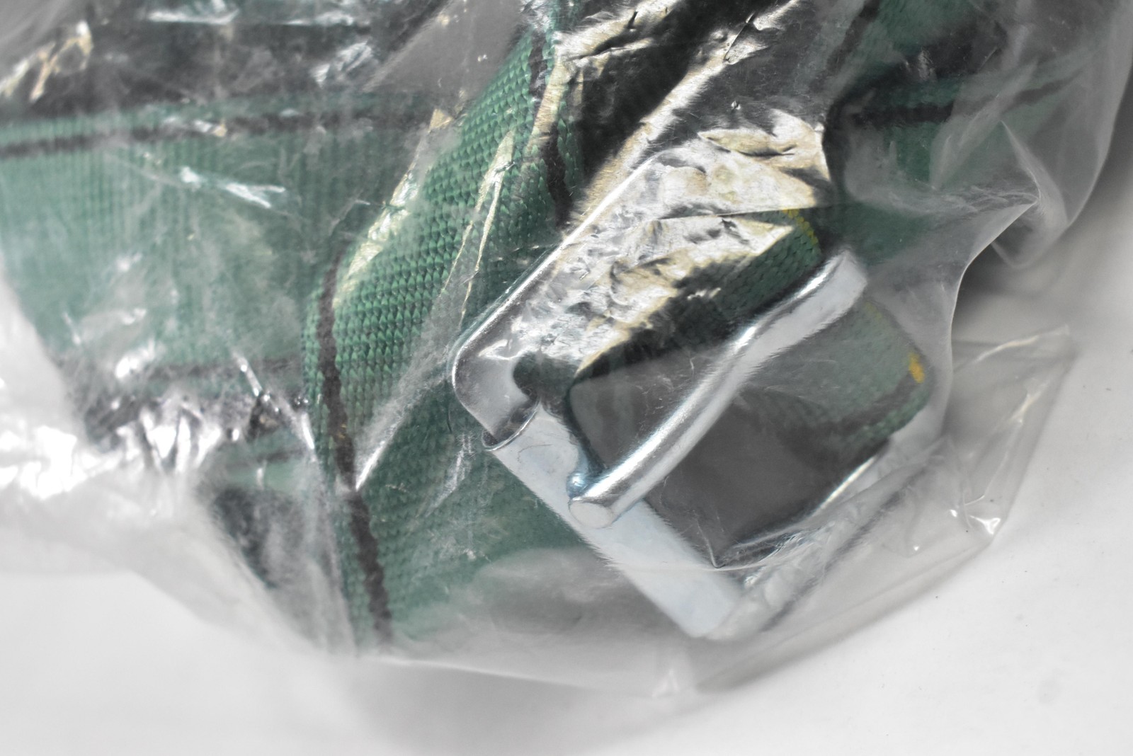 MSA V-FORM+ Full Body Safety Harness XL QC Tongue Buckle D-Rings PN 10206072