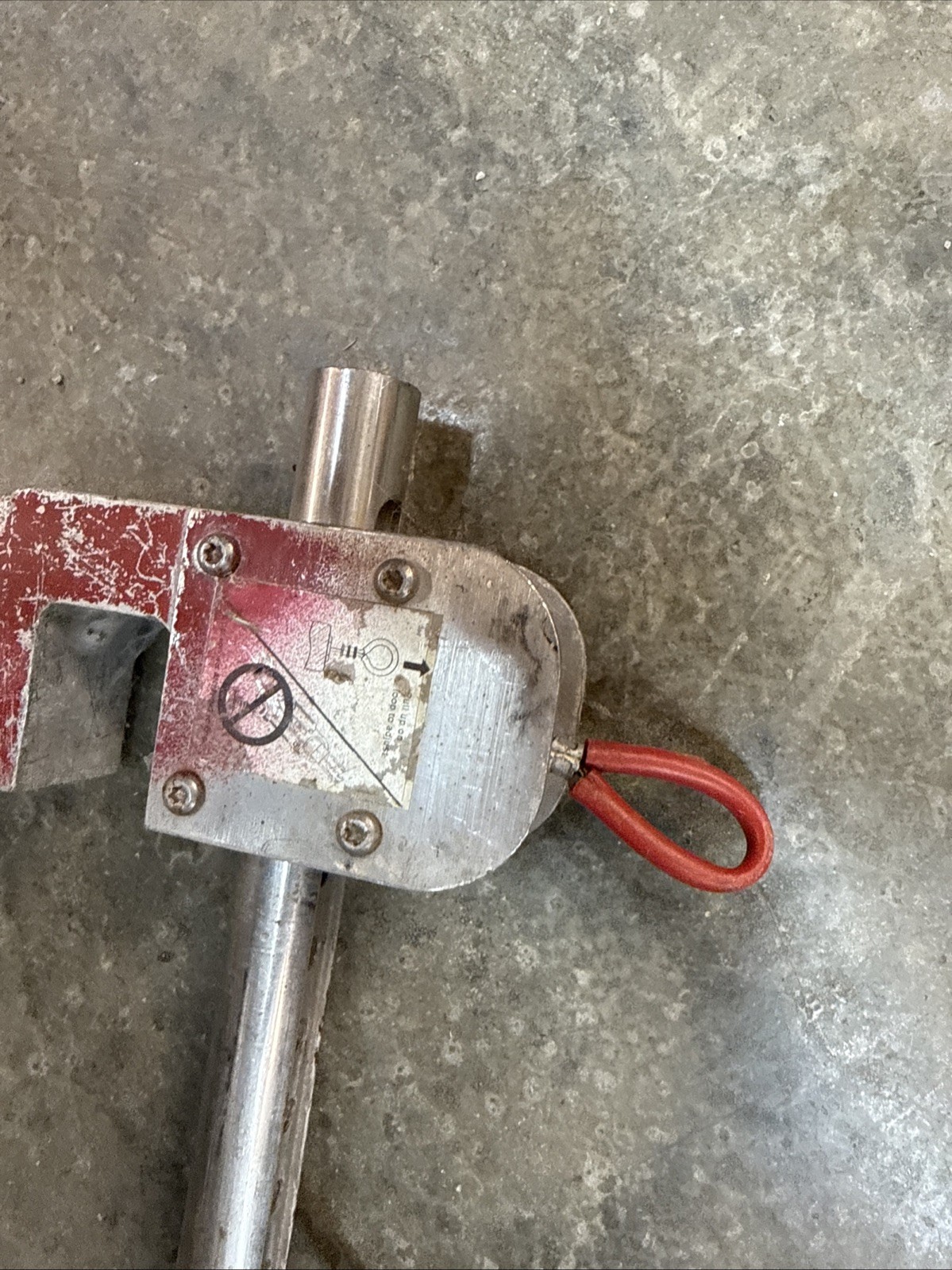 8814-12 Miller Shadow Adjustable Beam Clamp Anchor 4” to 12”