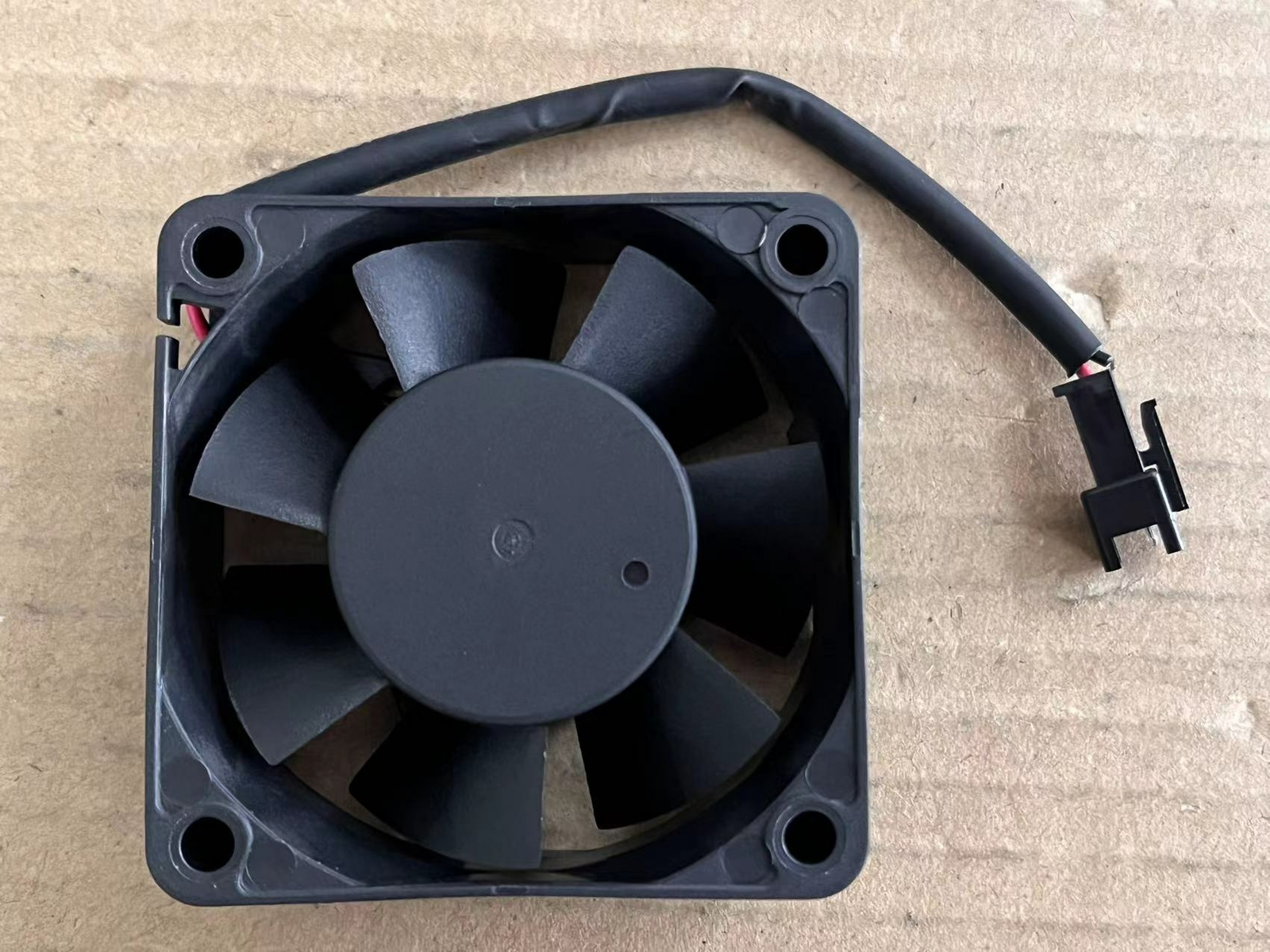 FD246025EB Inverter cooling fan Brand New Y.S TECH 60*60*25mm DC12V 0.21A