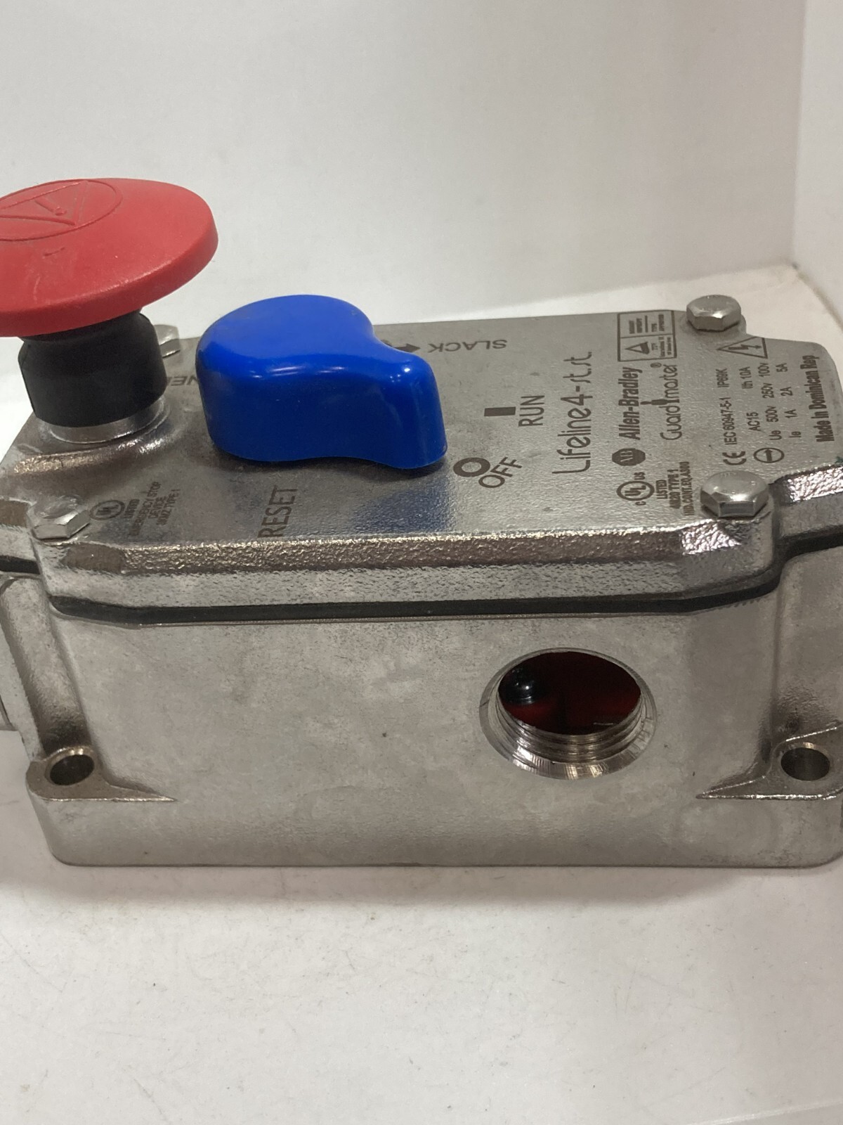 ALLEN BRADLEY 440E-L22BNST CABLE PULL LIFELINE4-ST 2NO/2NC 1/2 IN NPT 75M L SS