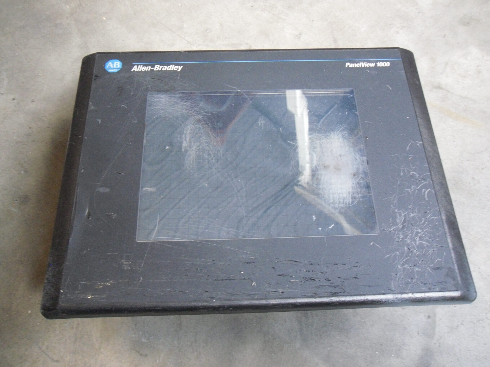 ALLEN BRADLEY 2711-T10C20 /D PANELVIEW 1000 OPERATOR INTERFACE 10.5″ FRN 4.20