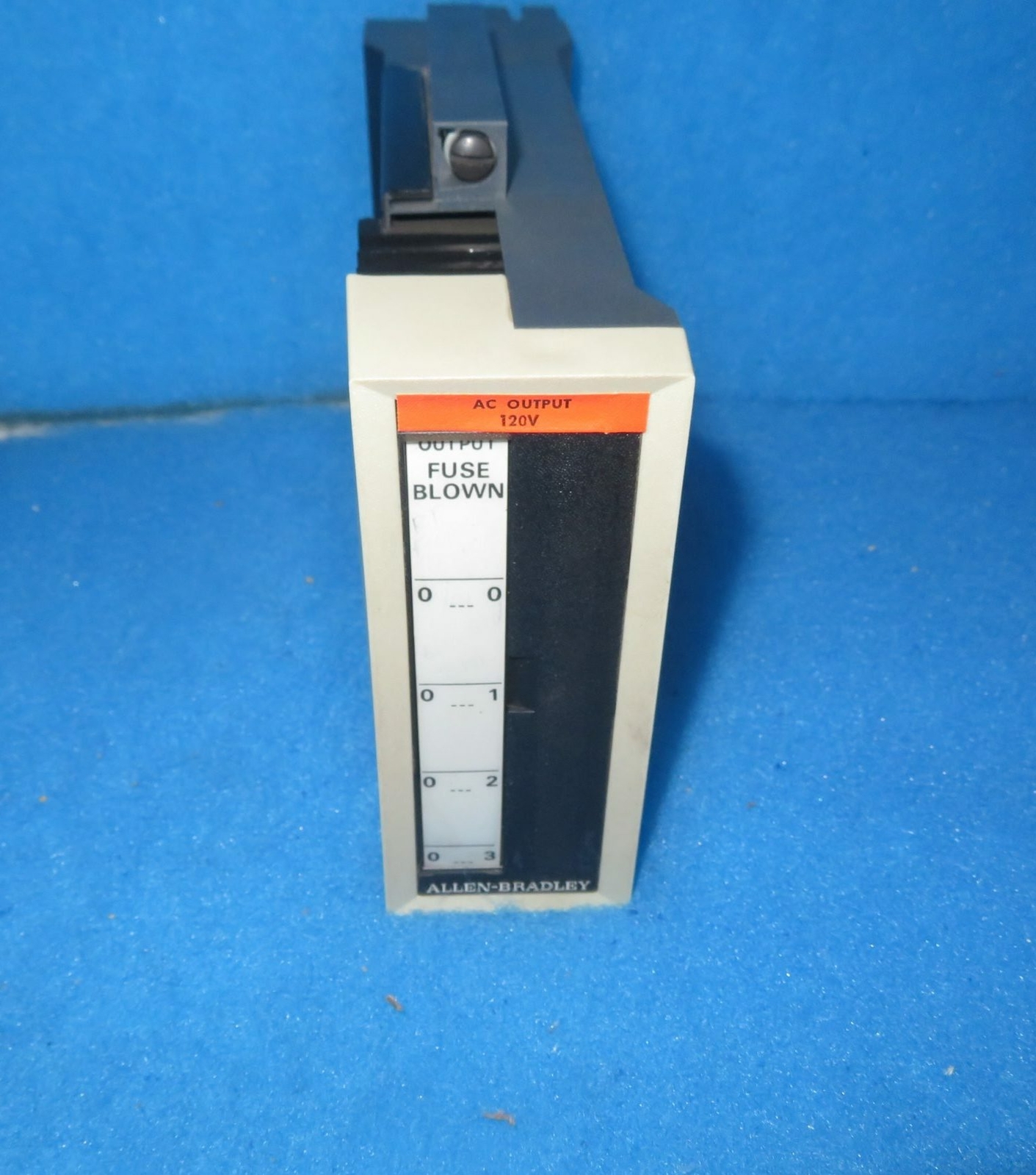 New Allen Bradley 1777-OA AC Output Module + 1 Year Warranty