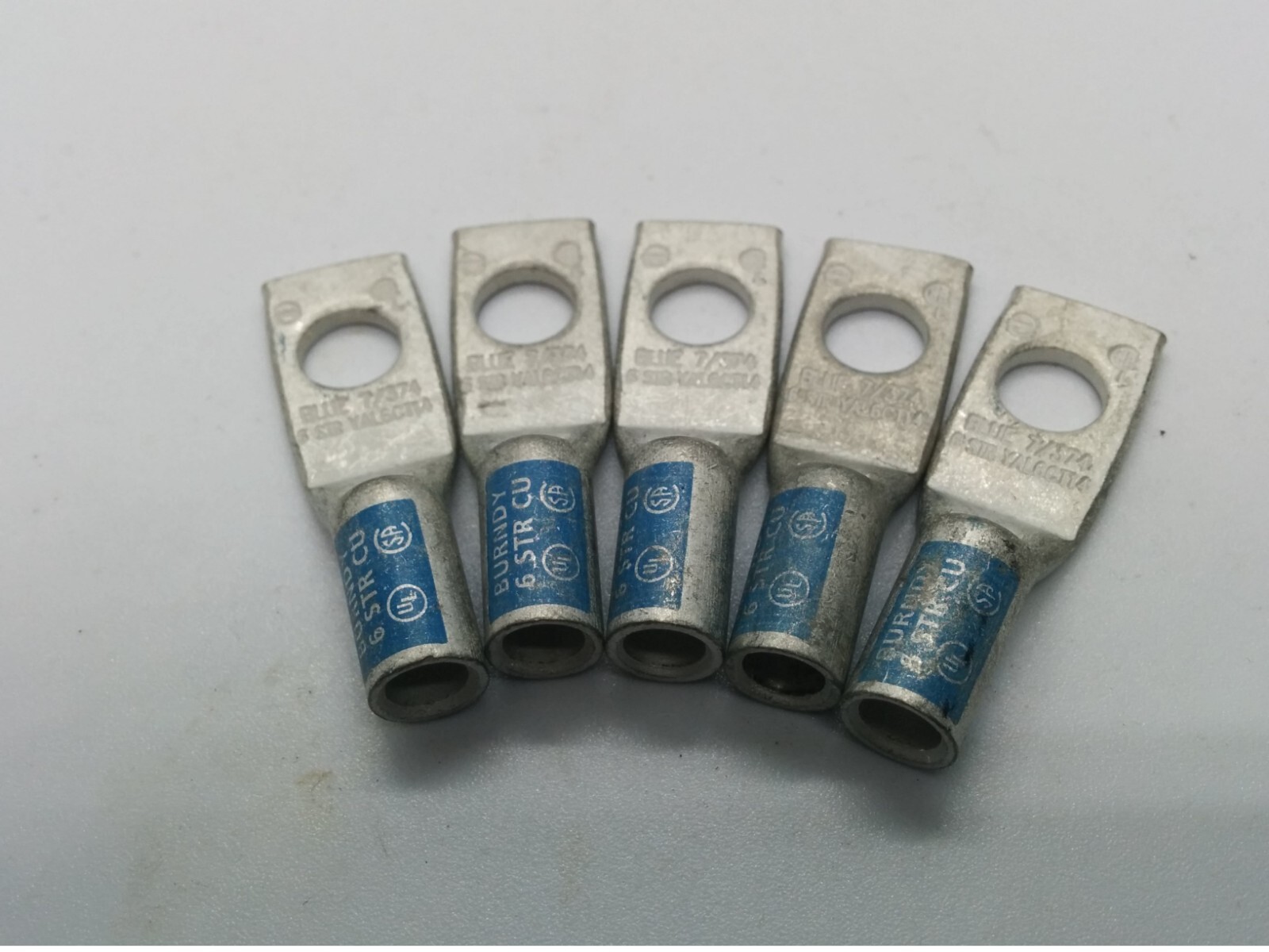 BURNDY YAL6CT14 COMPRESSION LUGS, BLUE 7/374, 6AWG, 1/4″ STUD HOLE LOT OF 5 NNB