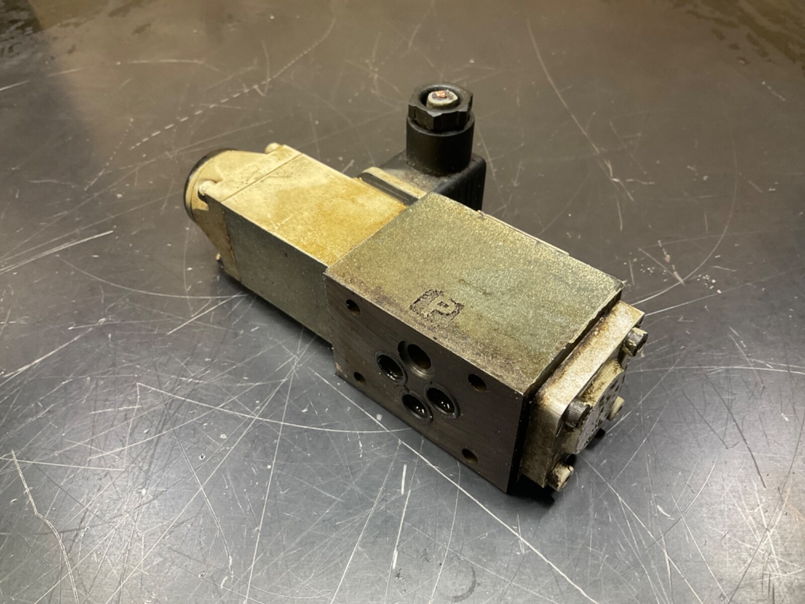 REXROTH 3WE6A51/AW120-60N9K4V HYDRAULIC VALVE #31A90PR2*IAC