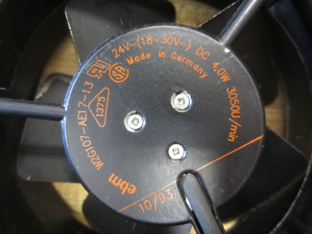 EBM W2G107-AE17-13 Fan 120mm 24VDC 4.0W 3050U/min W2G107AE1713 With Grill