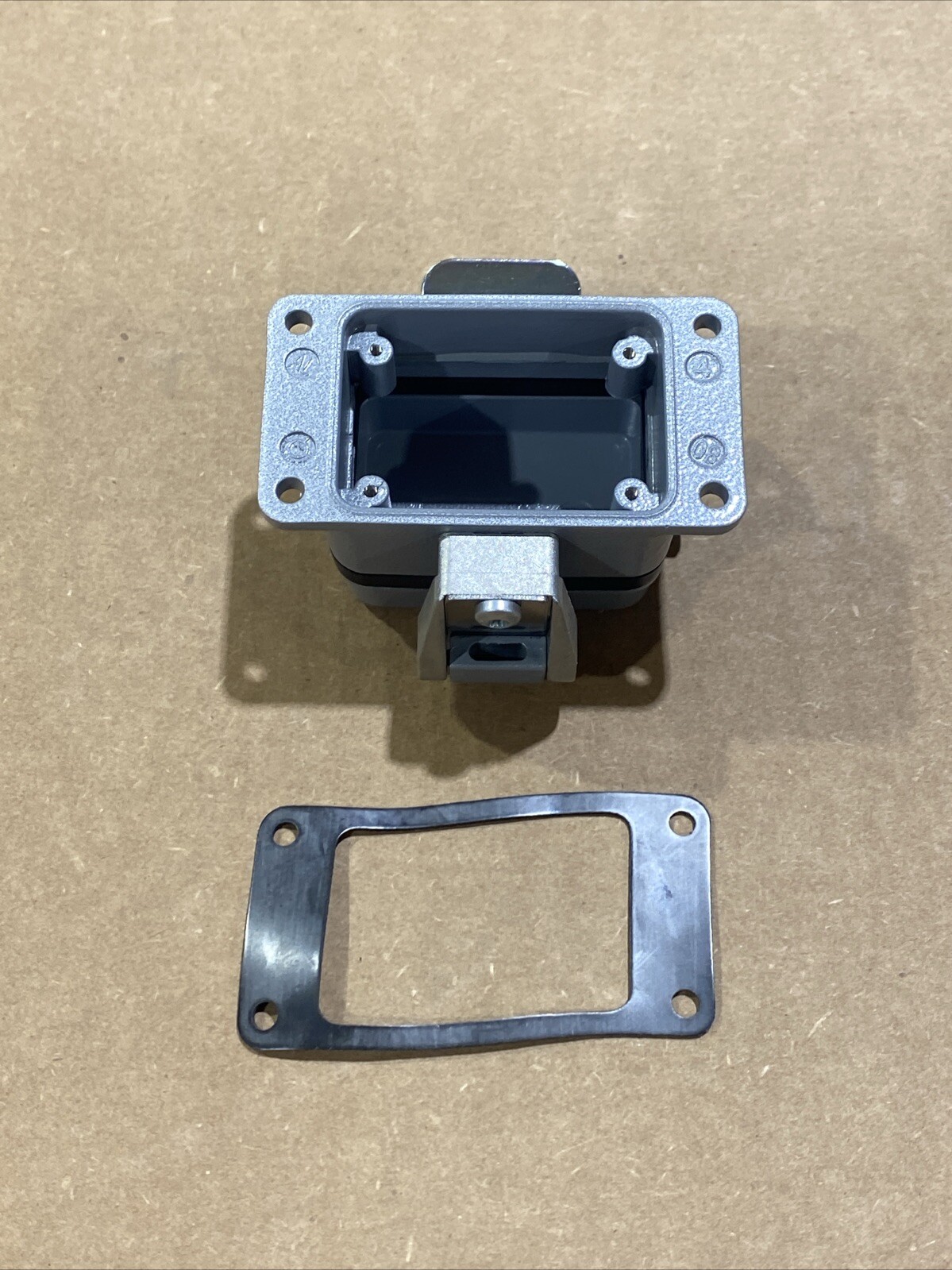 LAPP 100040C0 EPIC H-B 6 AD/SO NEW ( Qty 1)