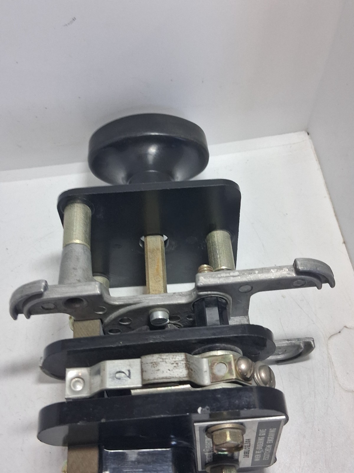 GENERAL ELECTRIC 16SB1CG13X4 ROTARY SWITCH TYPE SB-1 3 POSITION NNB