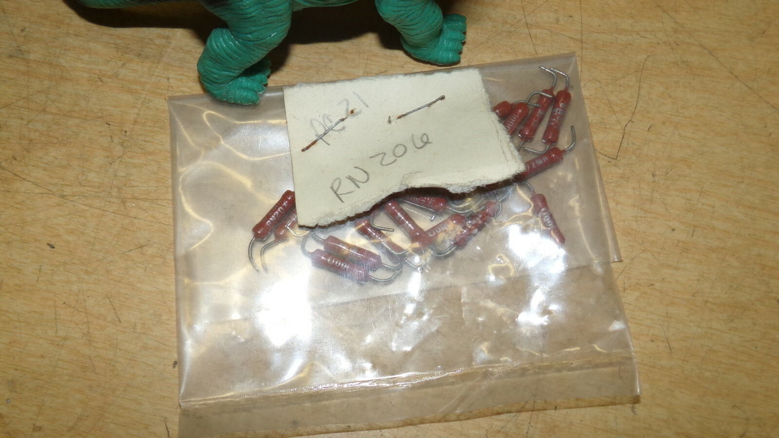 NEW RN206 Red Resistors, Lot of 21, 1/2 MR *Free Shipping*