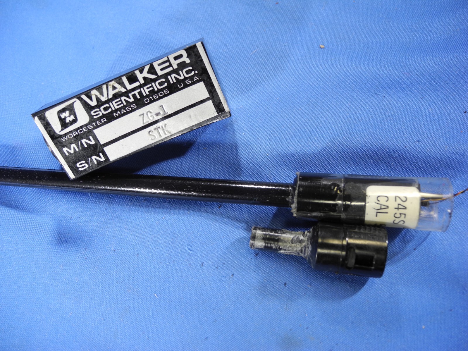 Walker Scientific MG-4D Portable Gaussmeter w Broken Probe MG-4D &ZG-1.
