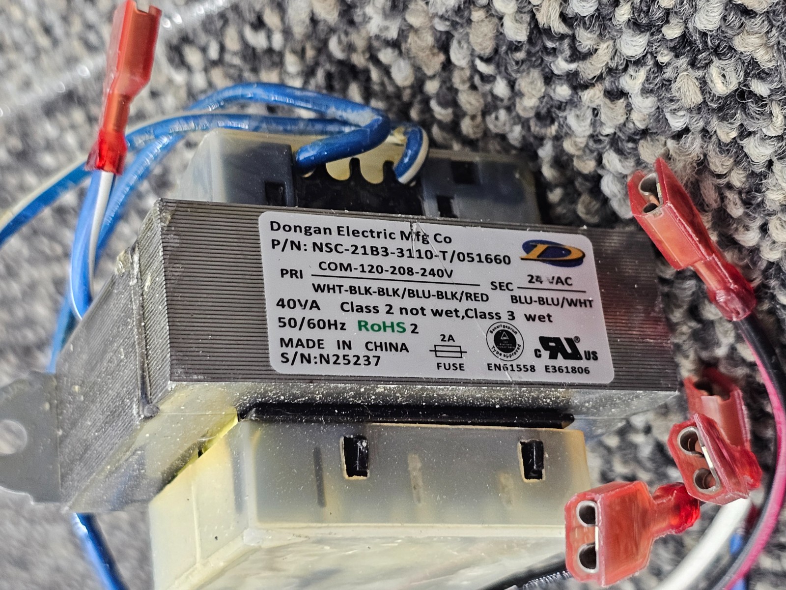 (QTY 2) Dongan Electric NSC-21B3-3110-T/051660 Control Transformer 40VA 50/60