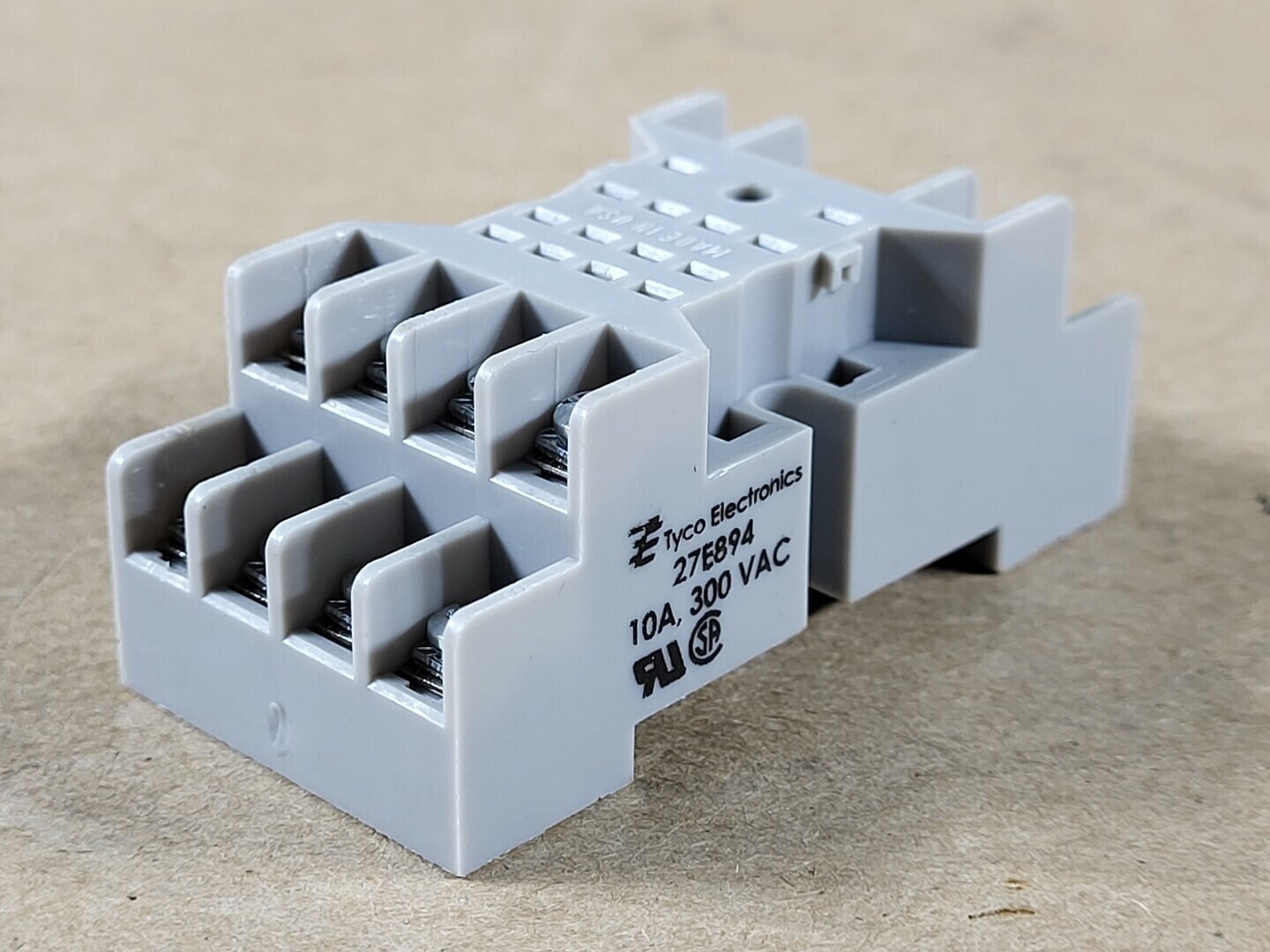 SURPLUS NEW Tyco Electronics 27E894 14-Pin Relay Socket