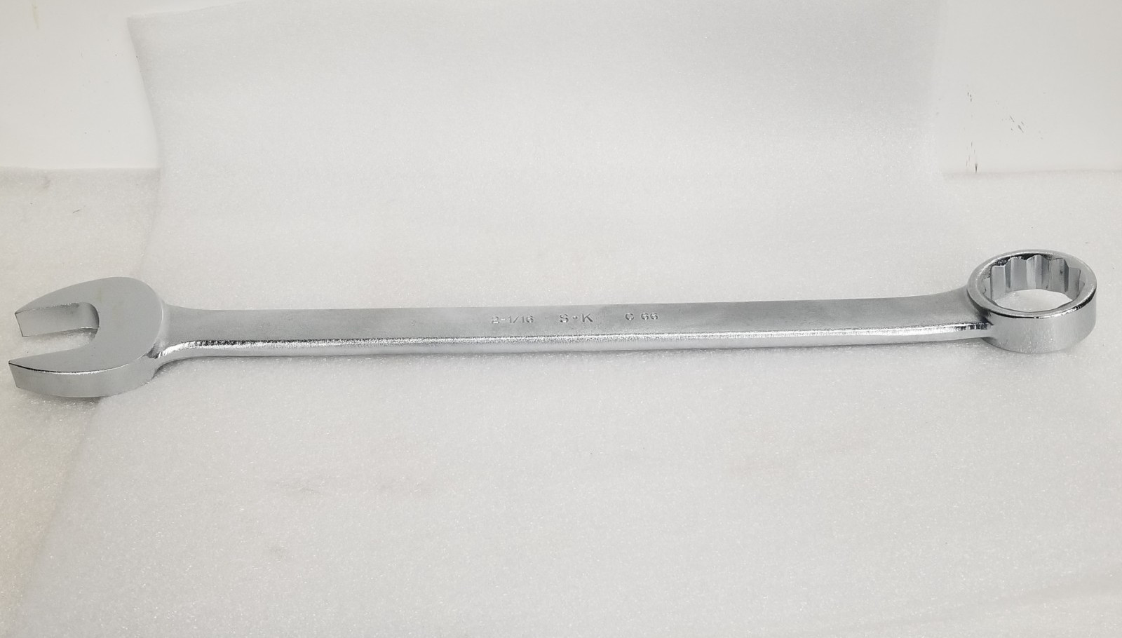 S-K Tools C66 Combination Wrench 2-1/16″ SurGrip 12-Pt 27-1/4″-OAL Made in USA