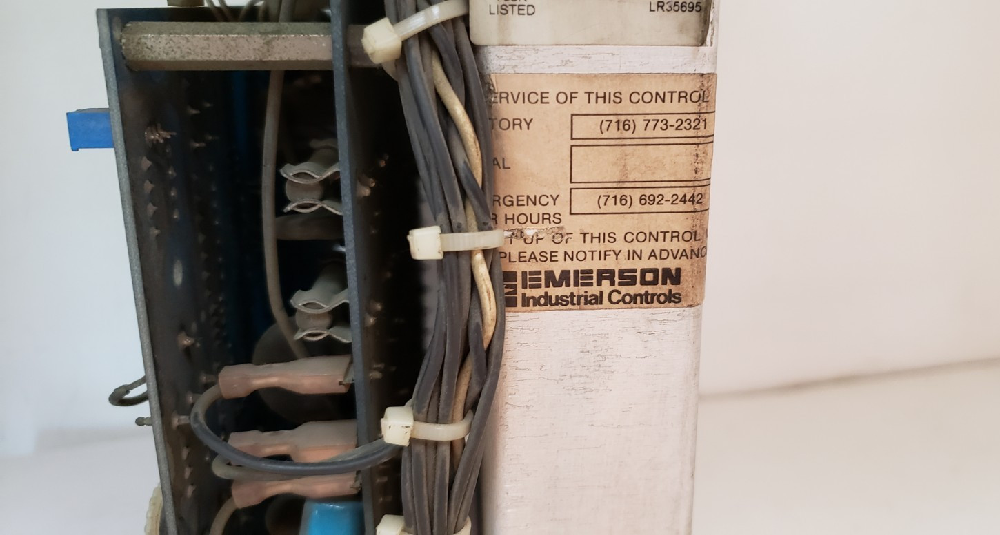 EMERSON ES 2700 DC DRIVE, 120/240VAC, 90/180VDC, 1-2HP, 50/60Hz