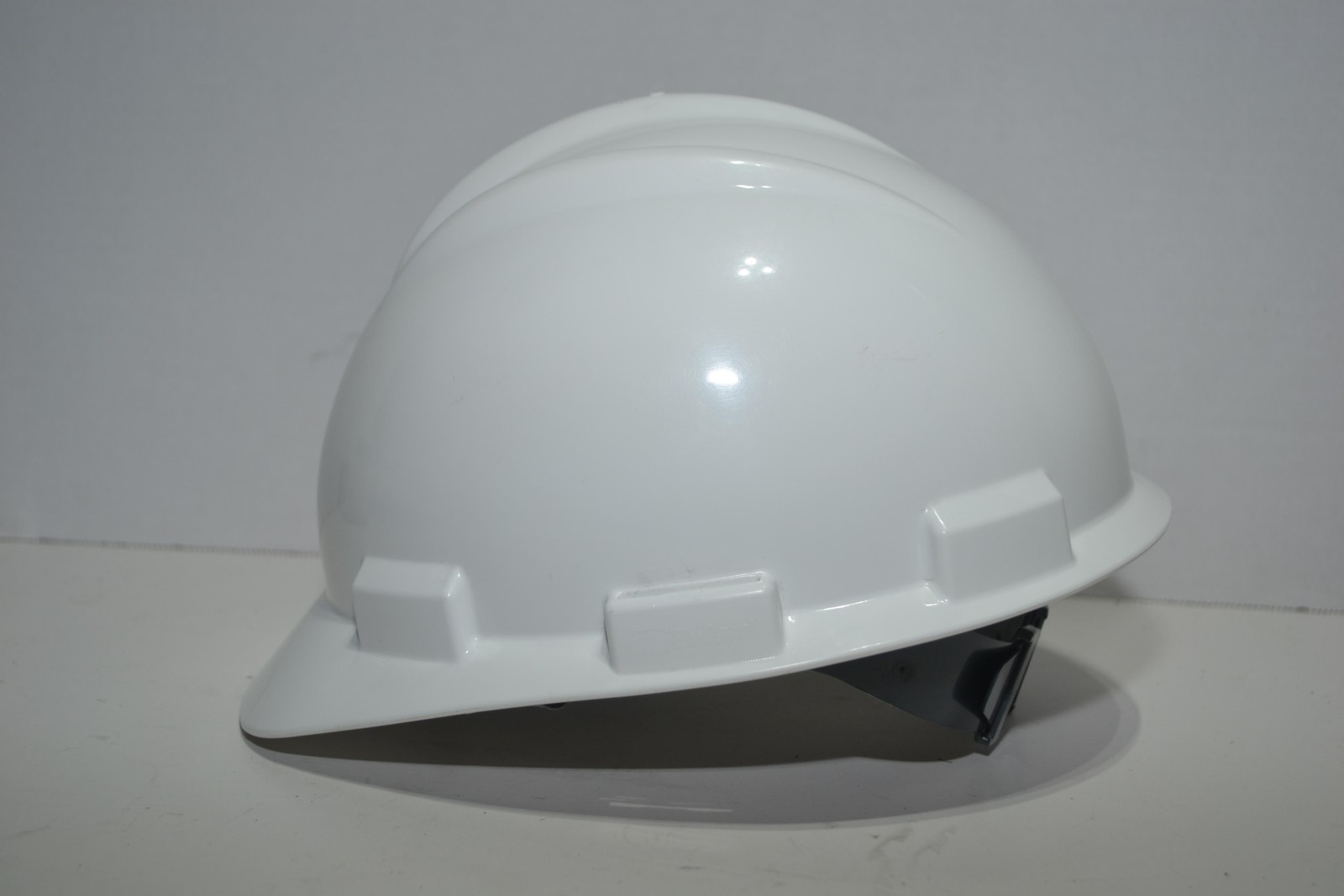 Bullard Safety Hard Hat Cap Helmet Suspension ANSI Type 1 Class E G White