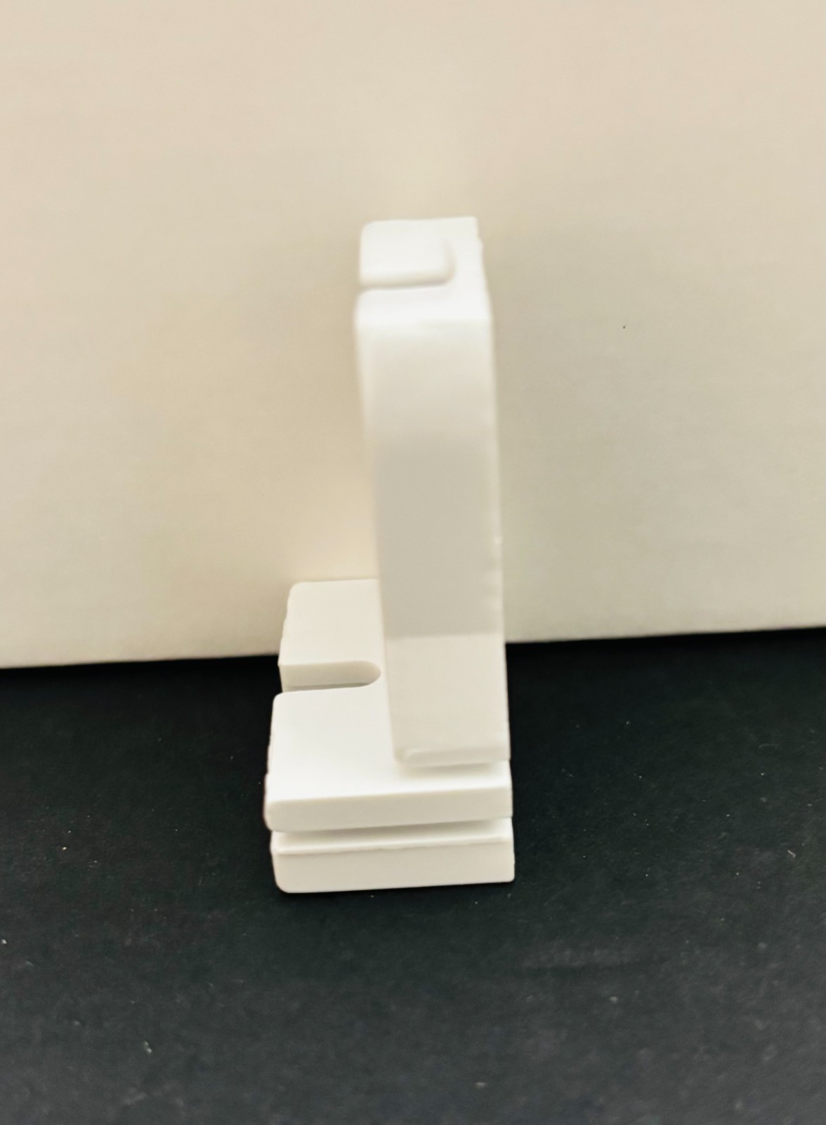 Pack of 4 Leviton 13451 T8 Fluorescent Lampholder Tombstone Low Profile Shunted