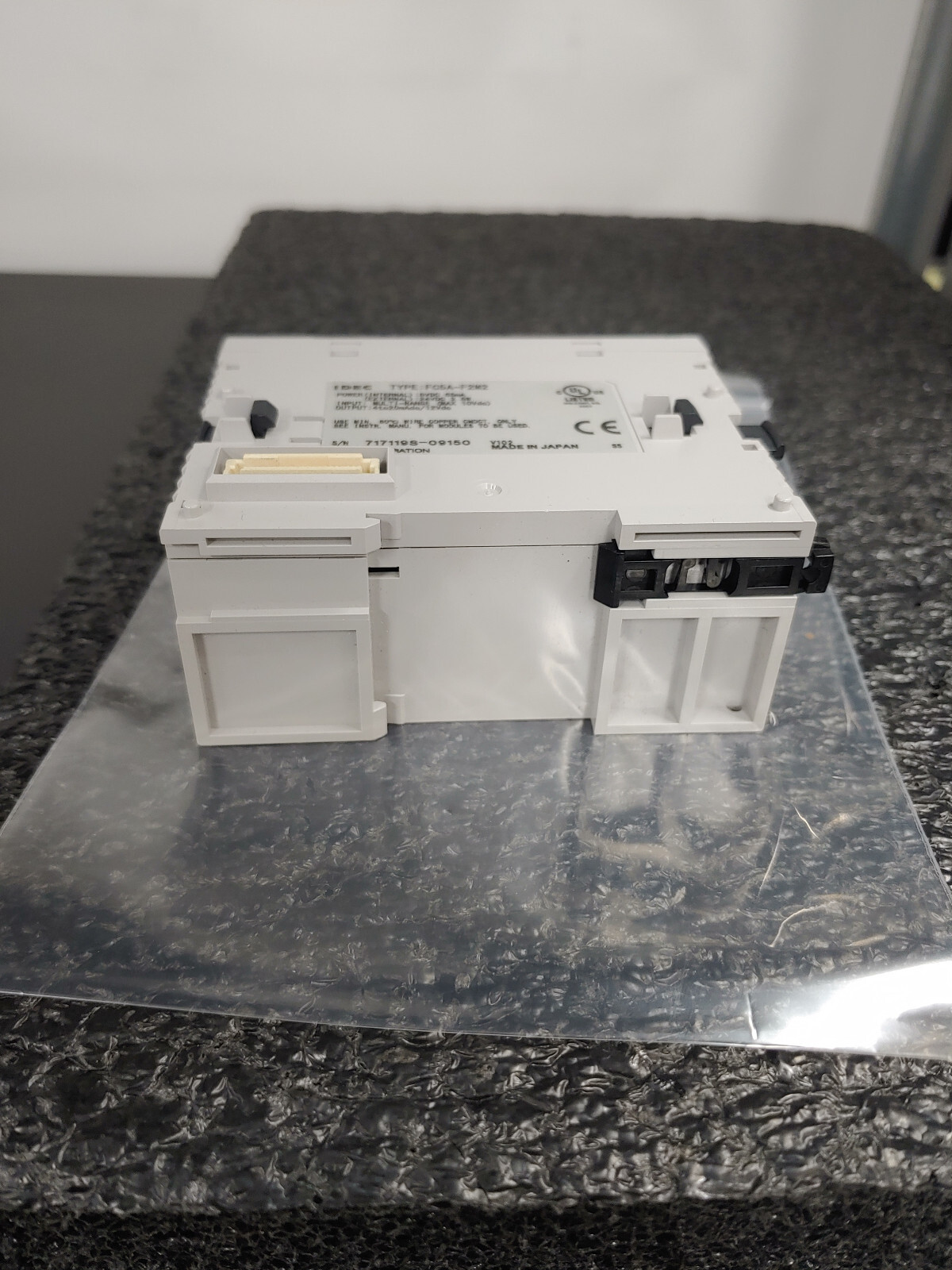 IDEC FC5A-F2M2 MICROSMART PENTRA PID Control Module Analog out