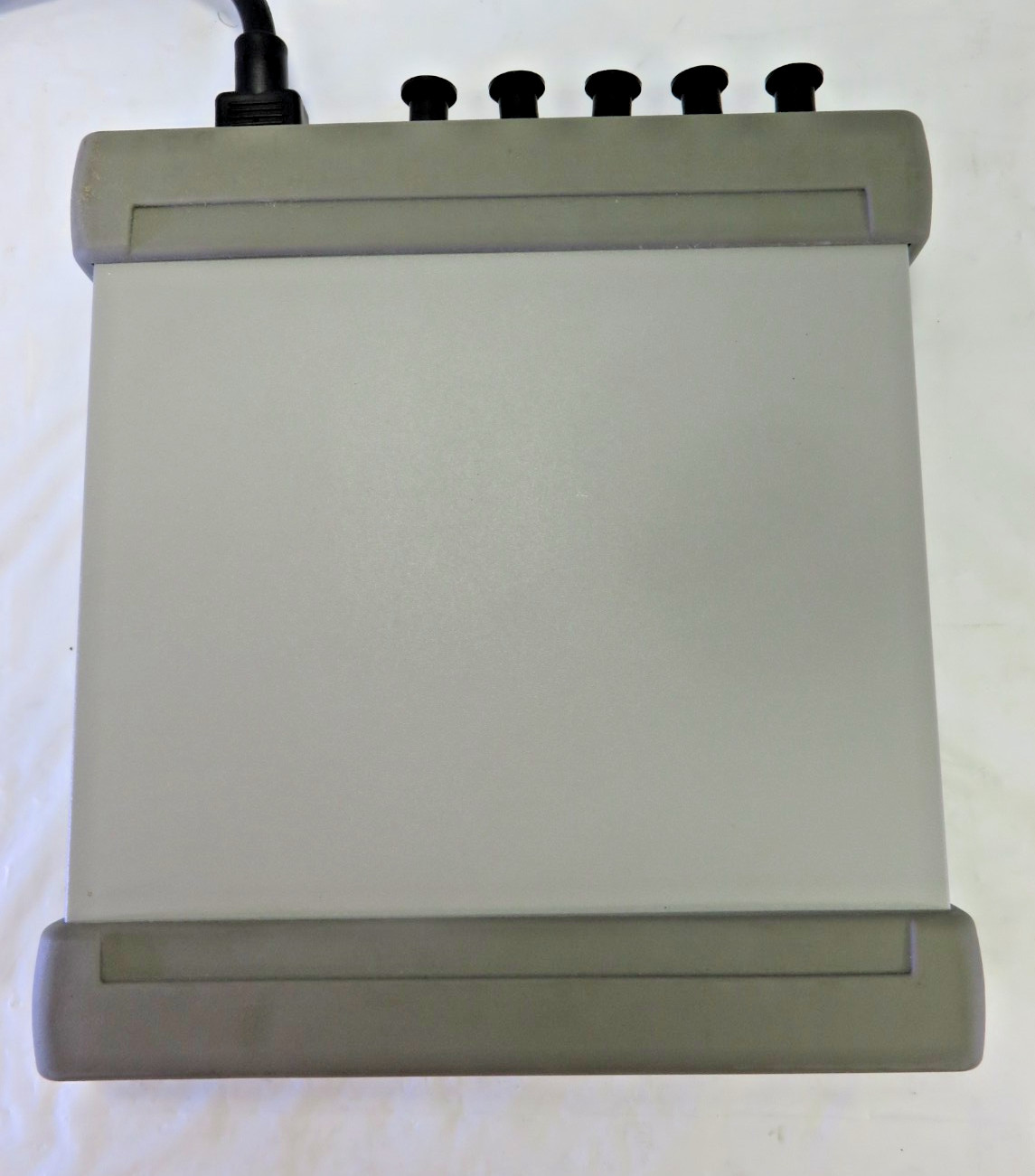 Agilent 5818A LXI Class B Trigger Box, For Parts/Repair