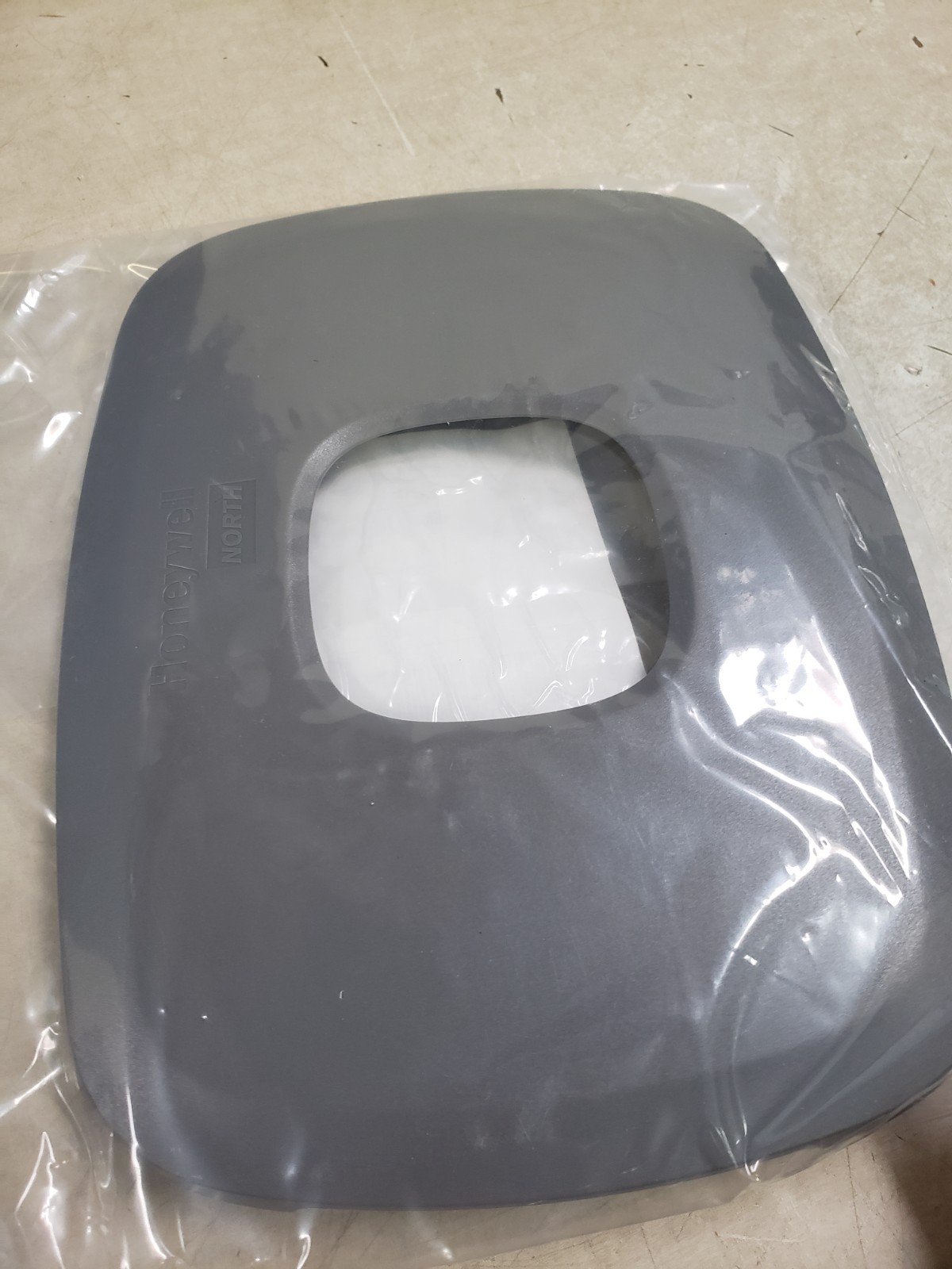 Honeywell North PA71A1 Filter Cover Plastic 7 in x 10 in 45/64 in