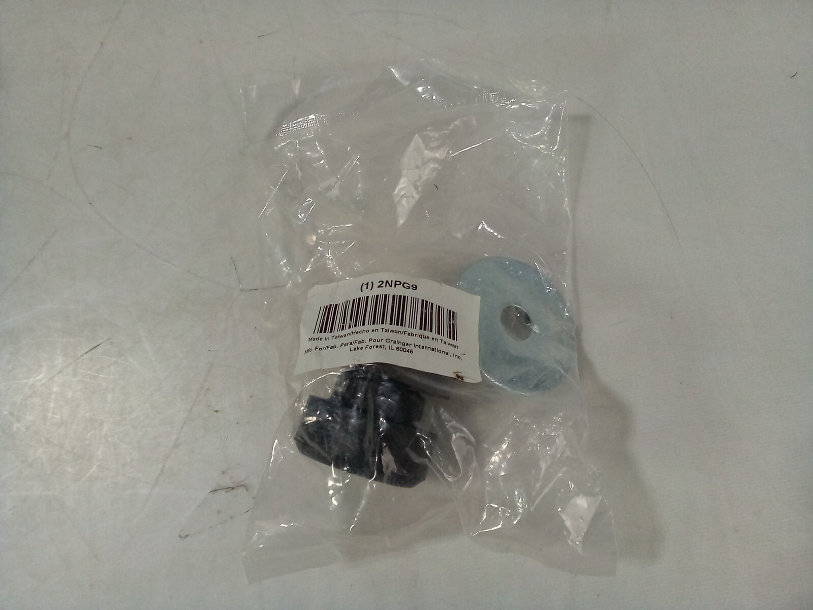 GRAINGER APPROVED 2NPG9 Flr Mnt 2-Pc. Cntr Bnded Vibration Isltr 2NPG9