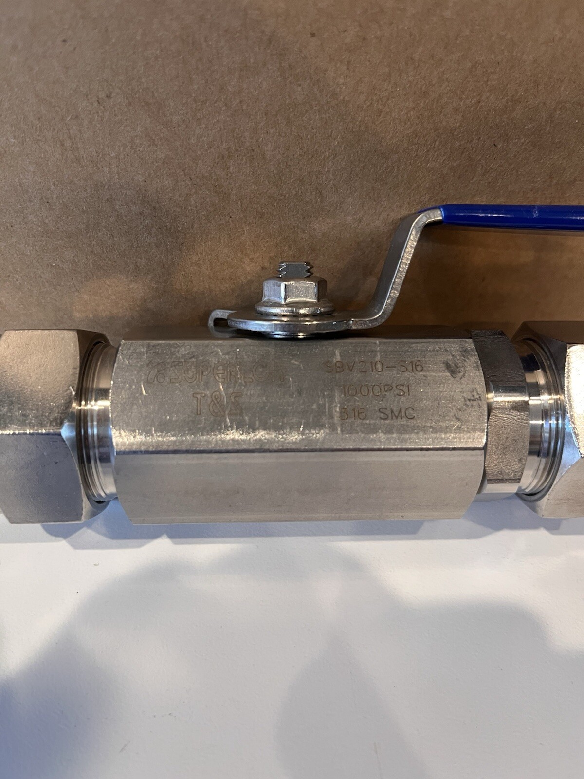Superlok Ball Valve SBV210-S 16, SBV210S16 1000 PSI 316 SMC. 1”