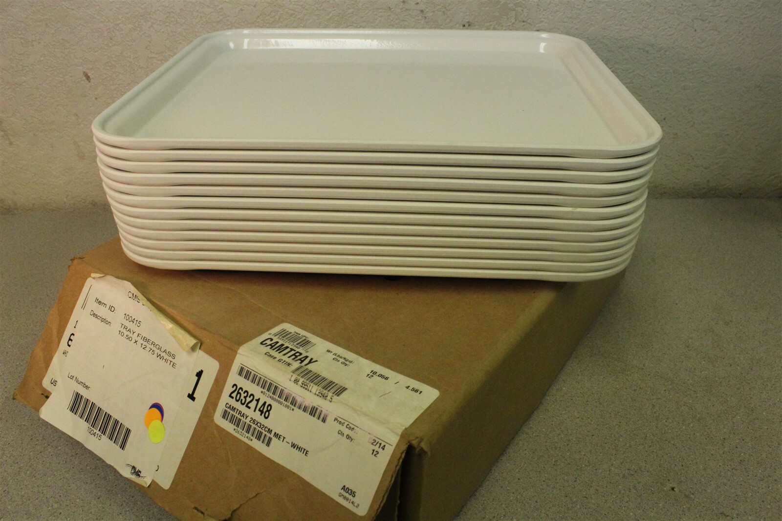 NEW Cambro Fiberglass Camtrays 10.50 X 12.75 White lot of 12*FREE SHIPPING*