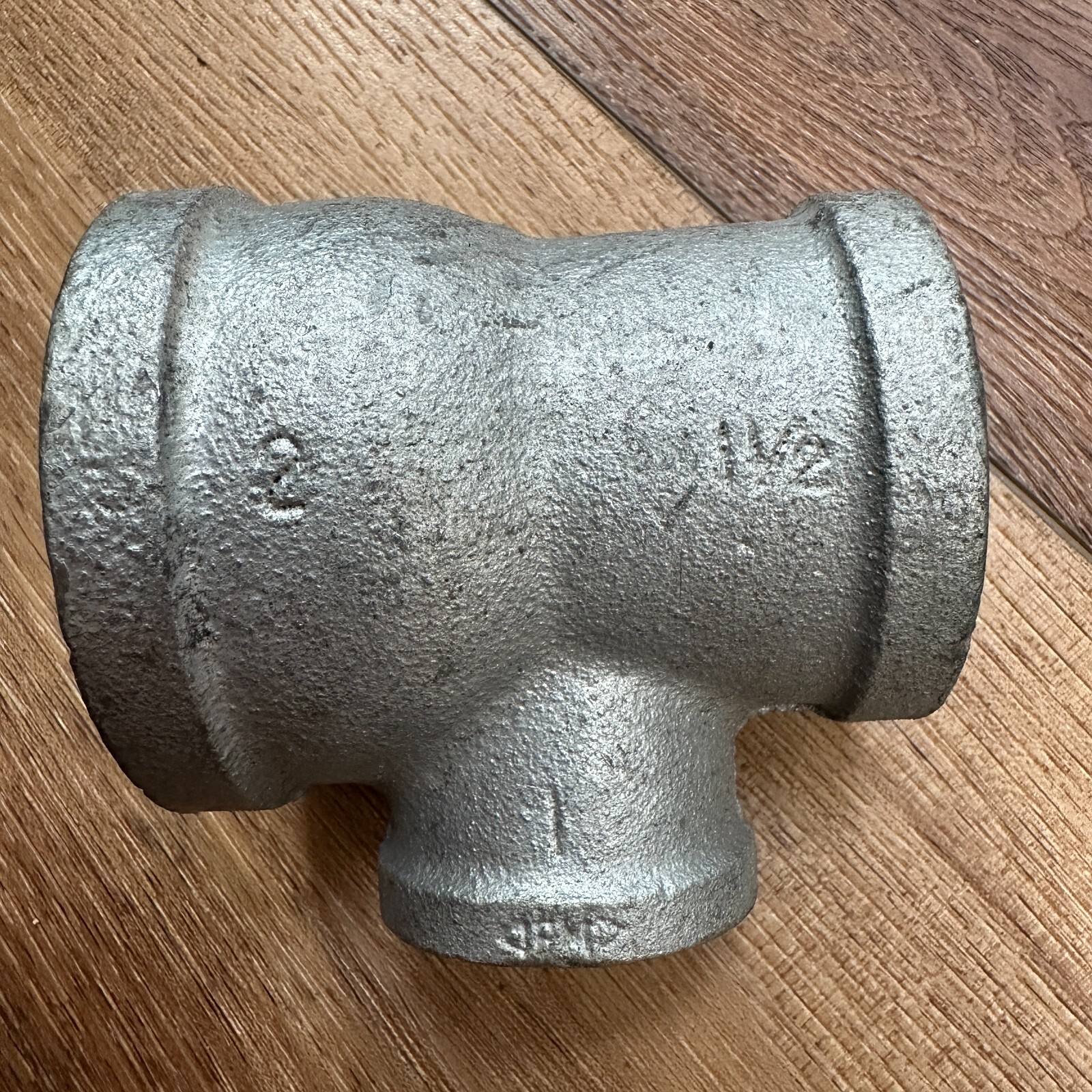 Anvil USA Reducing Tee Reducing Tee 2″ X 1-1/2″ X 1″ Pipe